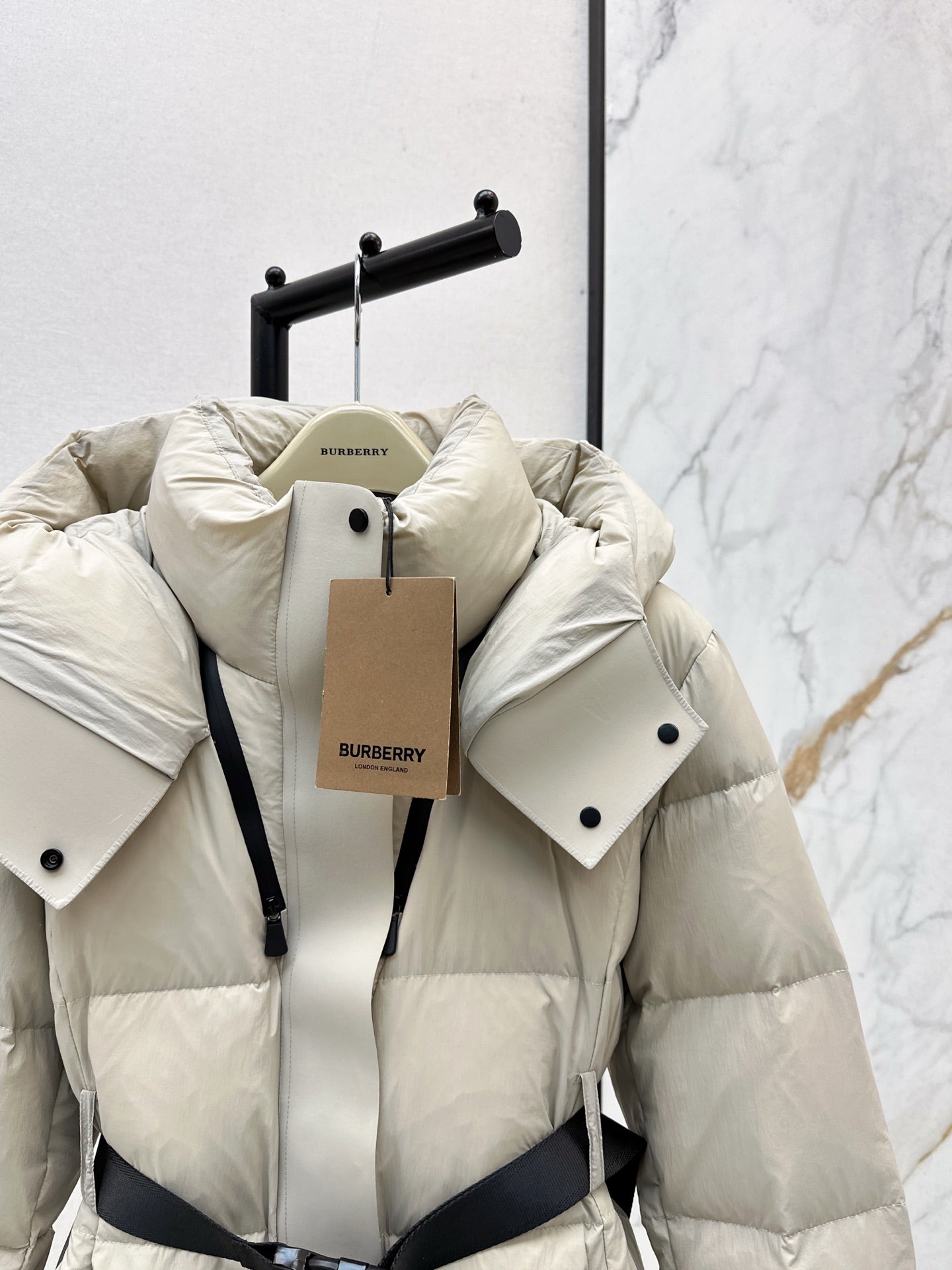 Burb 25fw down jacket