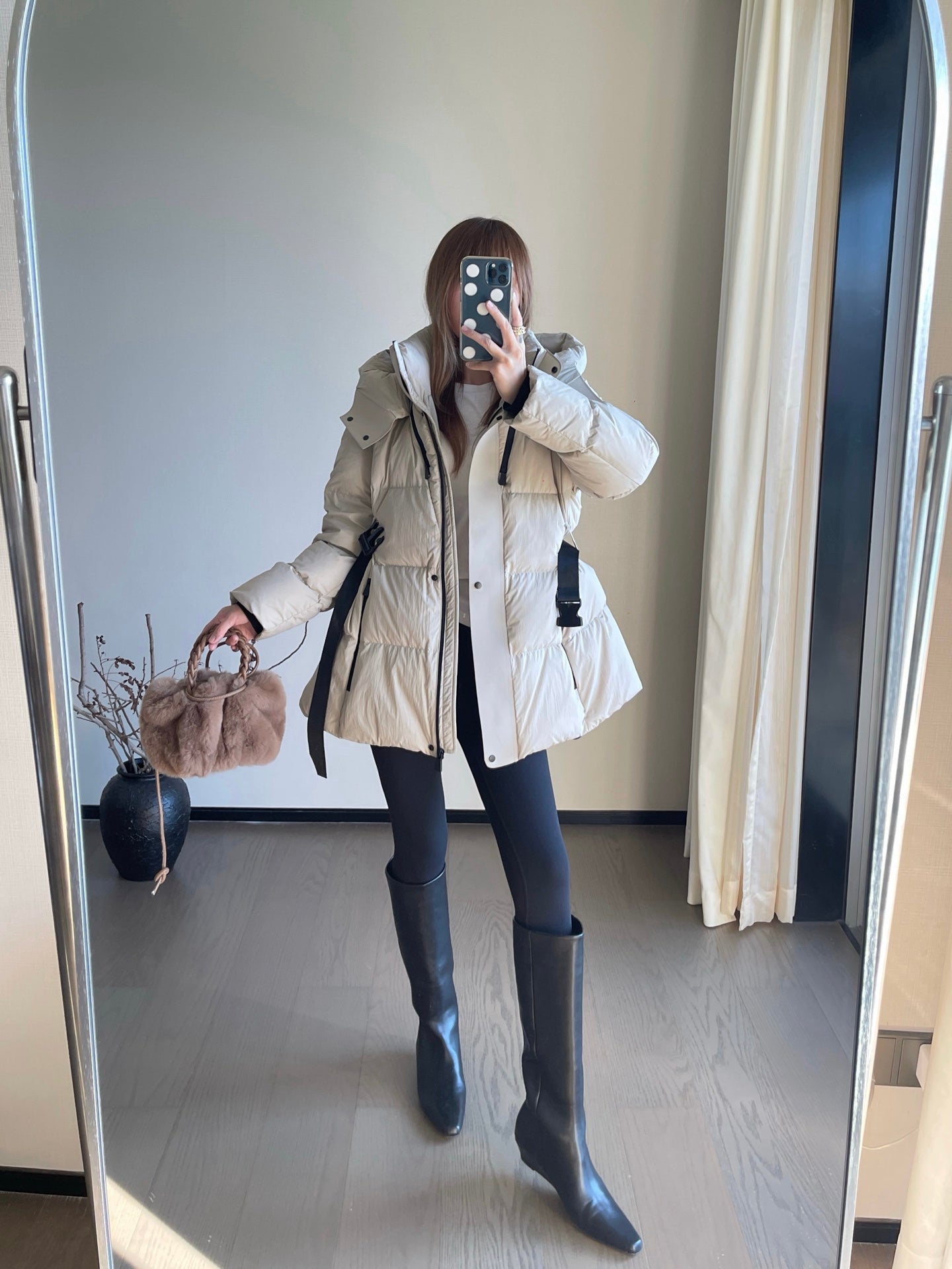 Burb 25fw down jacket