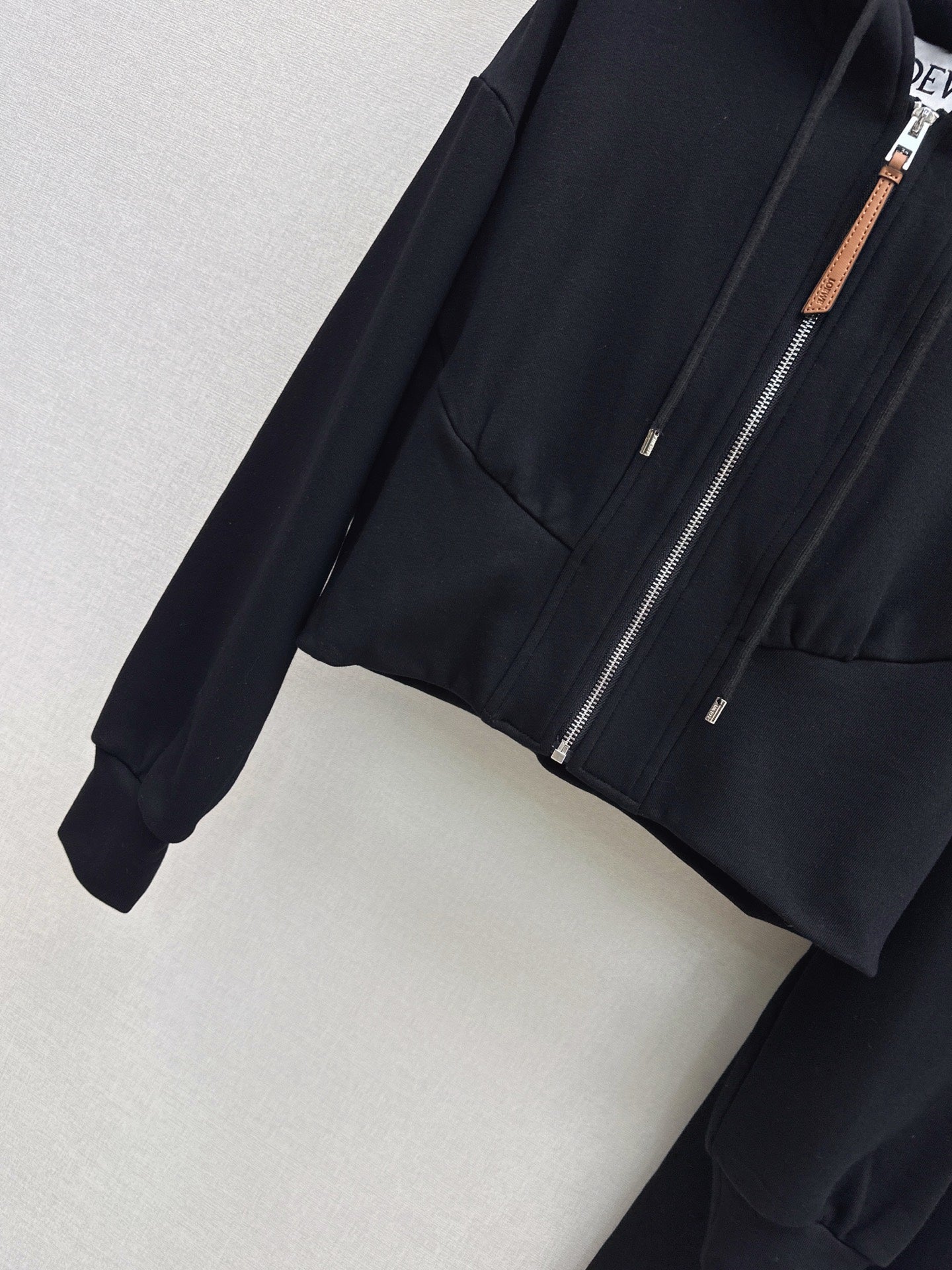 Loe 25fw tracksuit