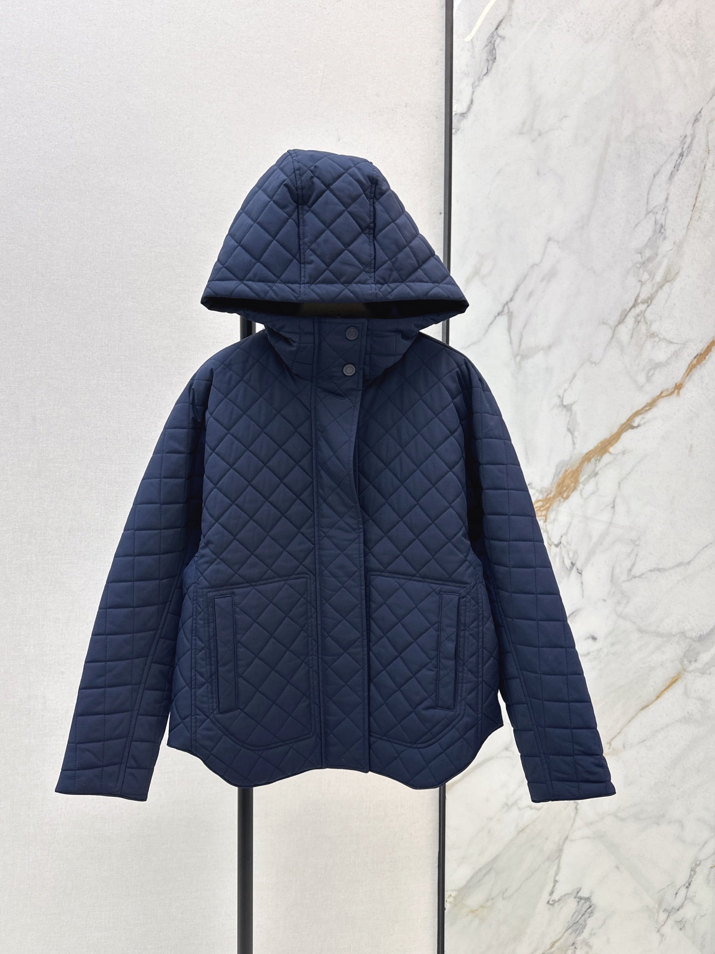 Herm 25fw reversible padded jacket