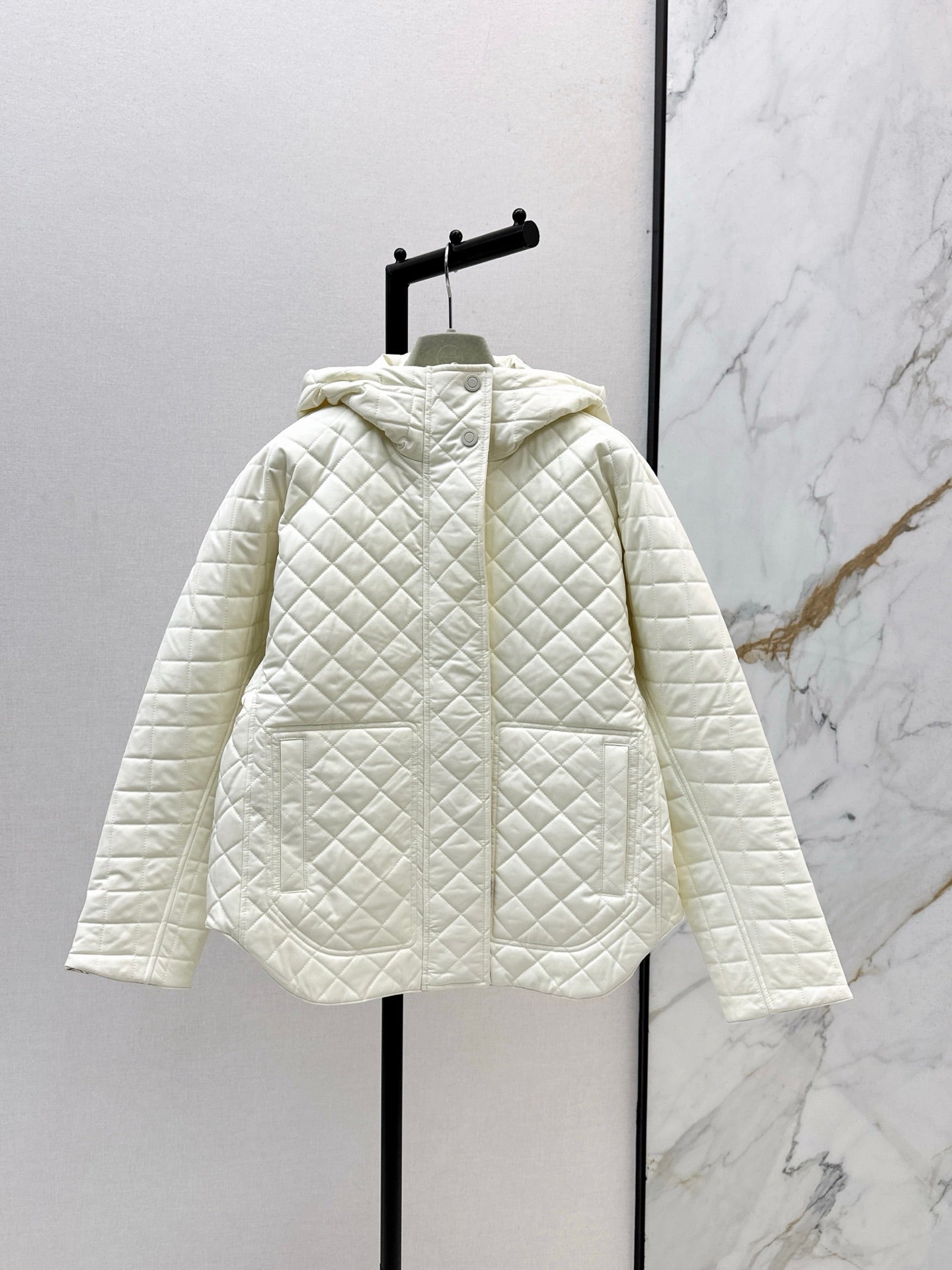 Herm 25fw reversible padded jacket