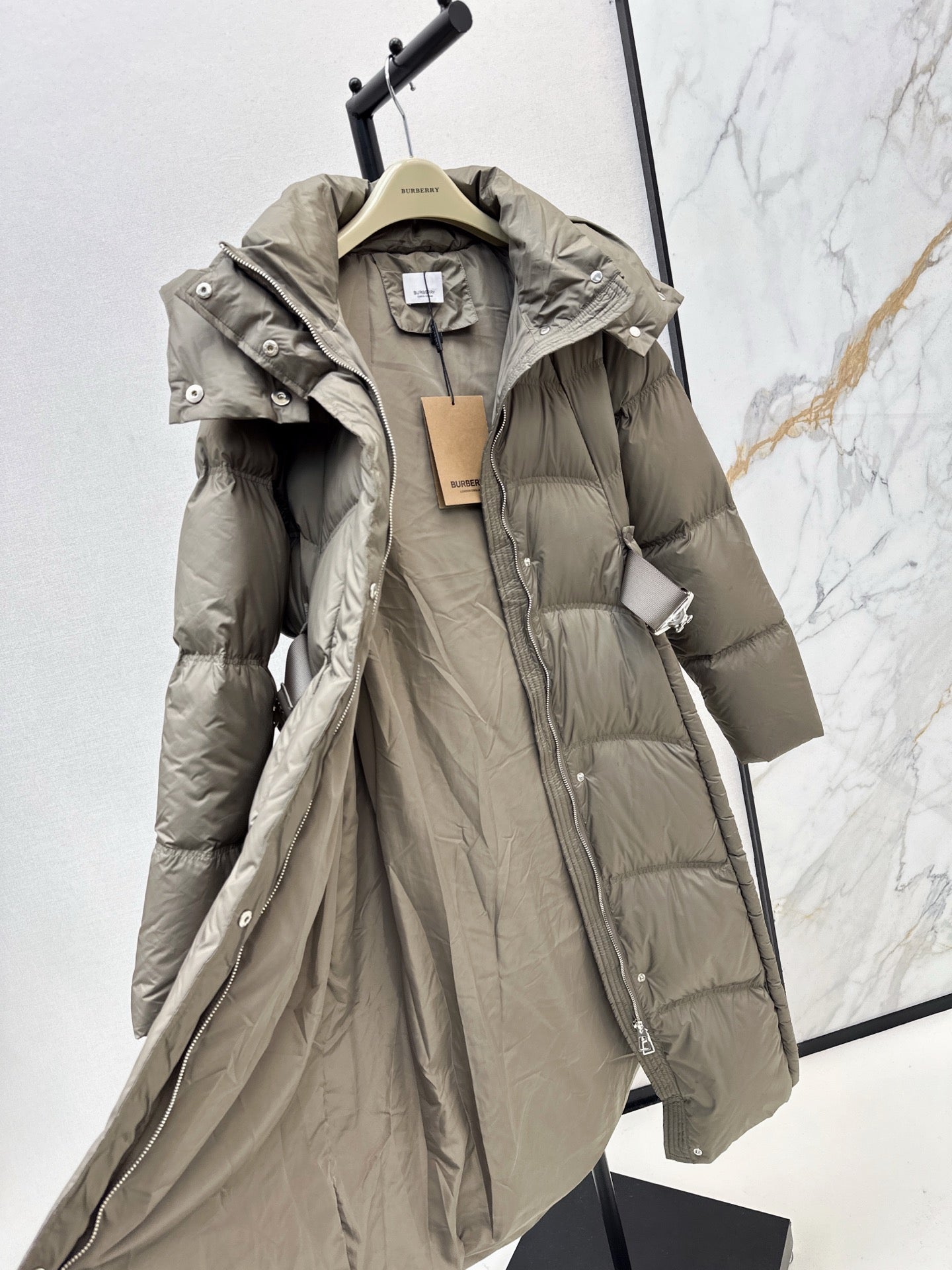 Bur 25fw down jacket
