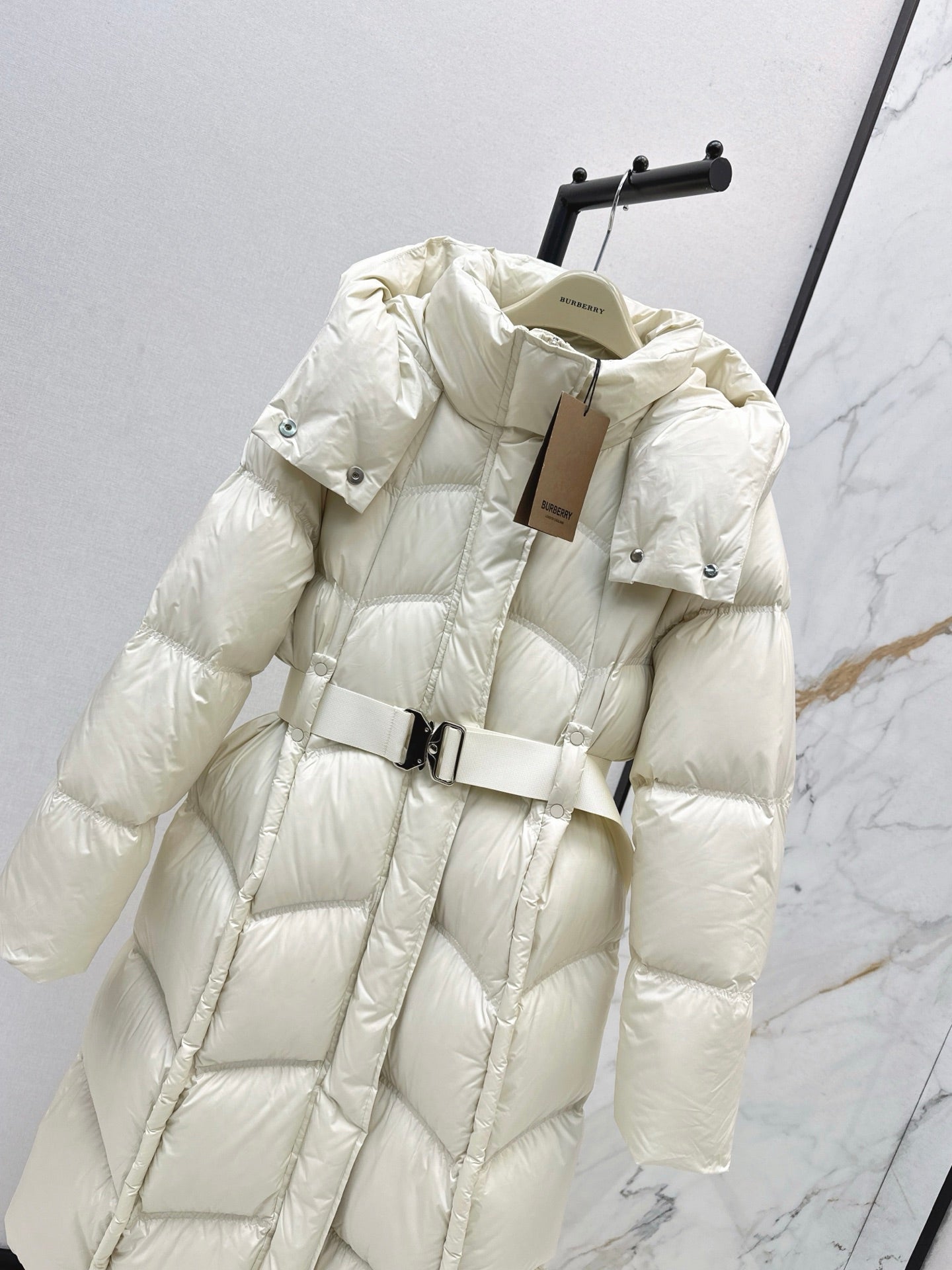 Bur 25fw down jacket