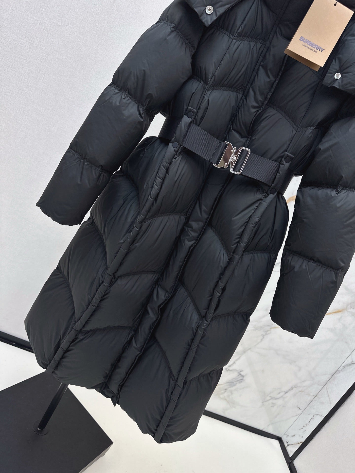 Bur 25fw down jacket
