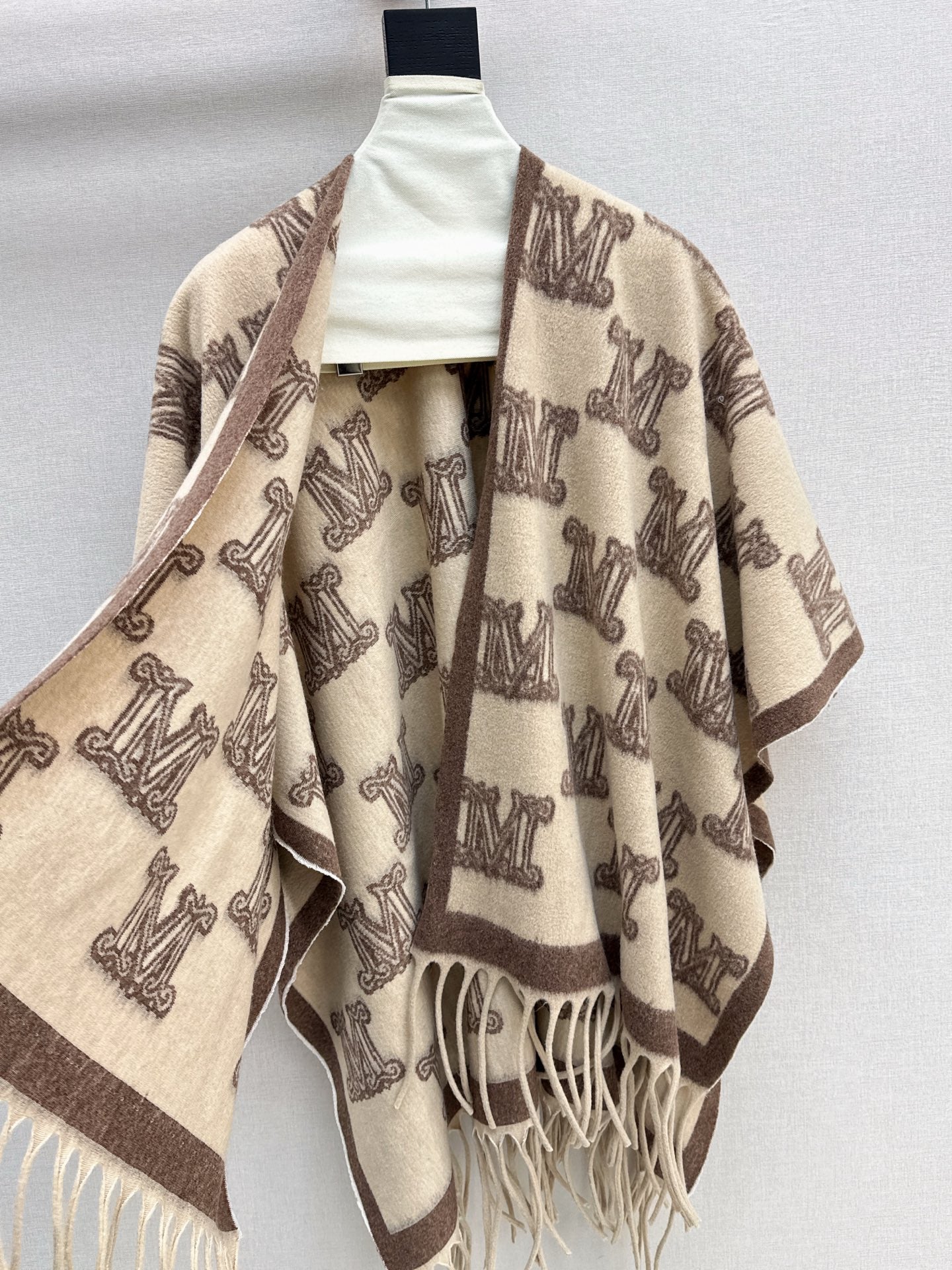 Max 25fw shawls jacket