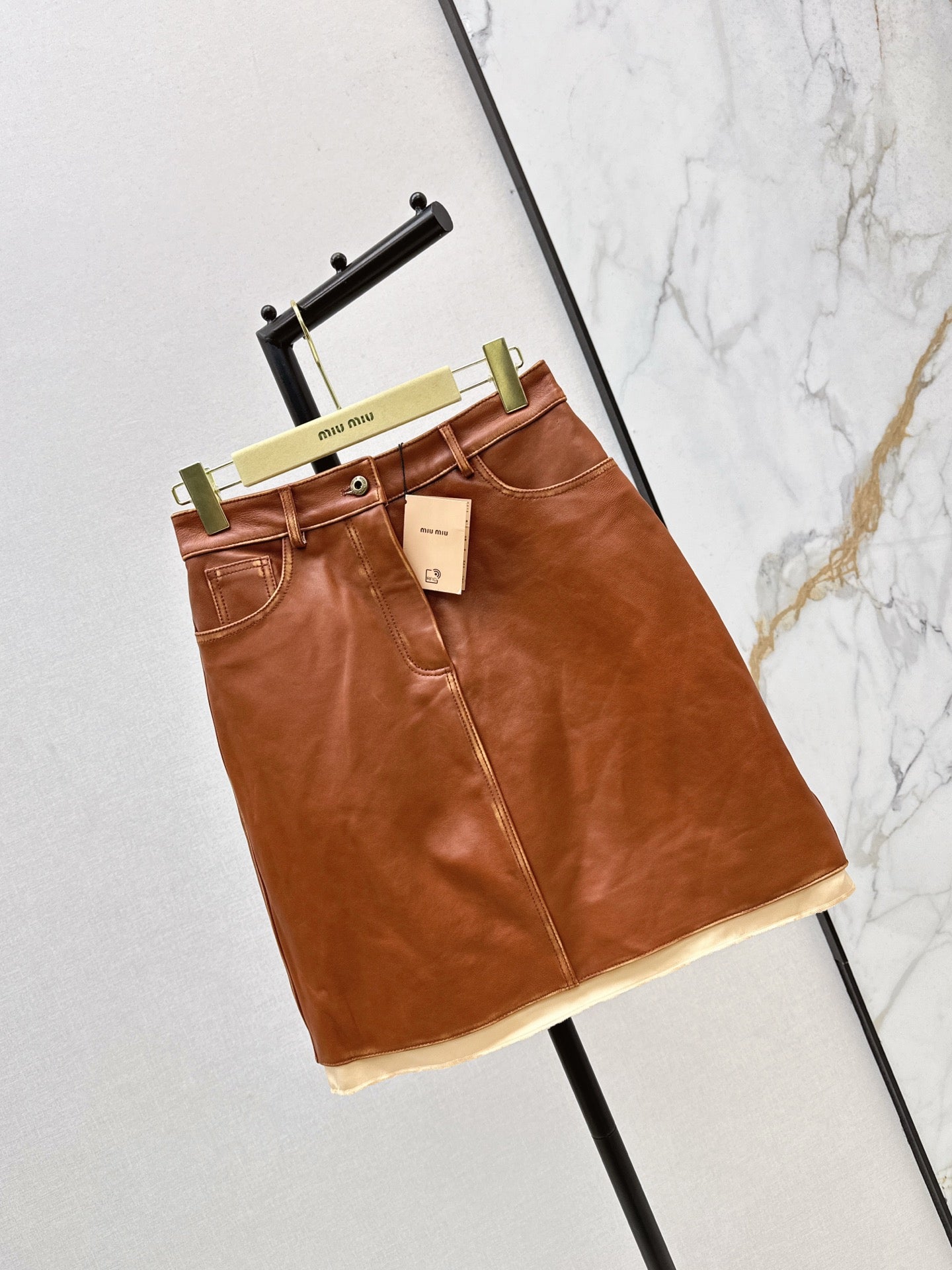 Miu 25fw leather skirt