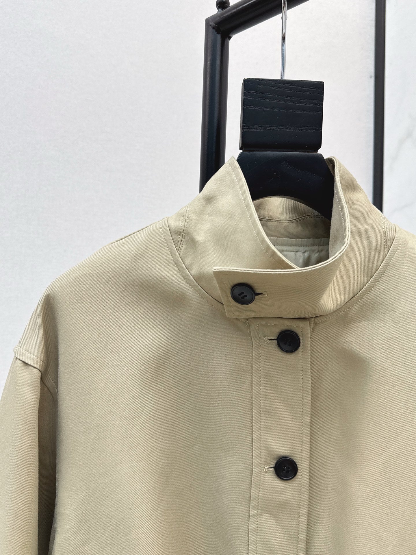Celi 25fw pleated jacket