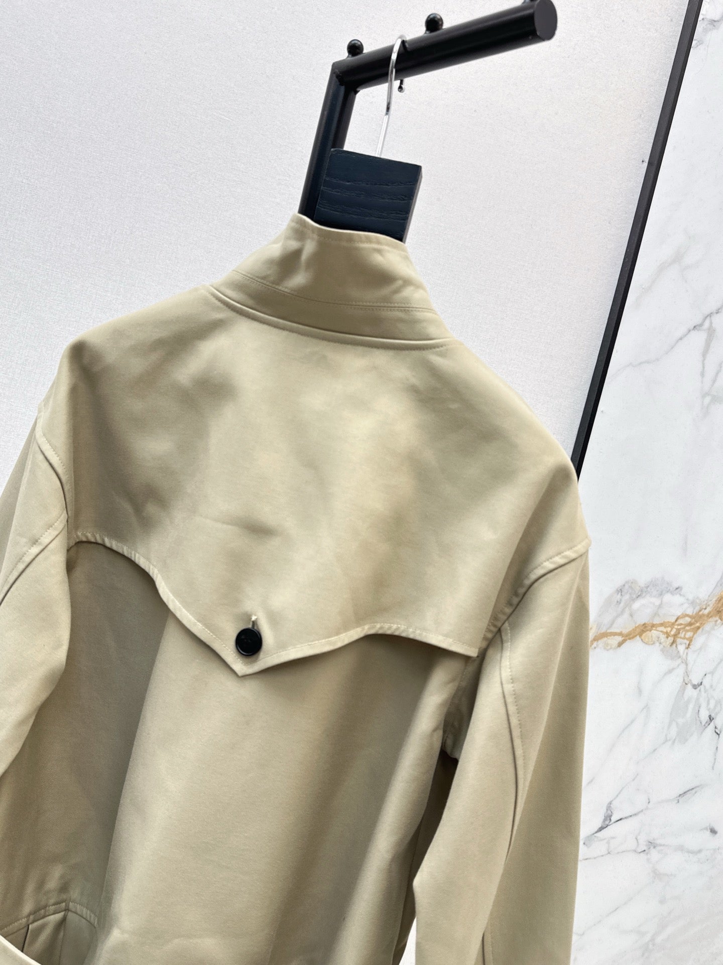 Celi 25fw pleated jacket