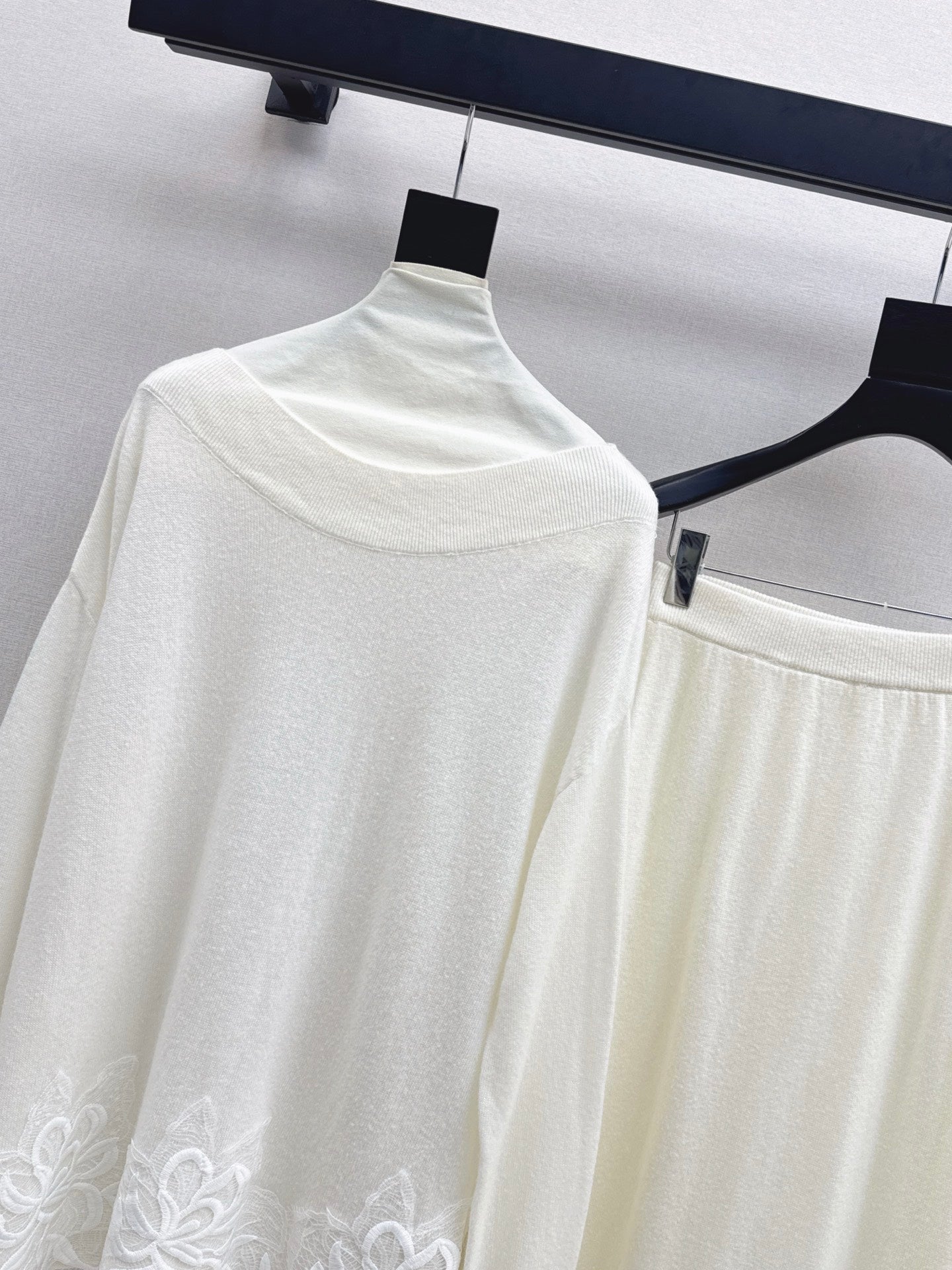 ES 25fw lace suit