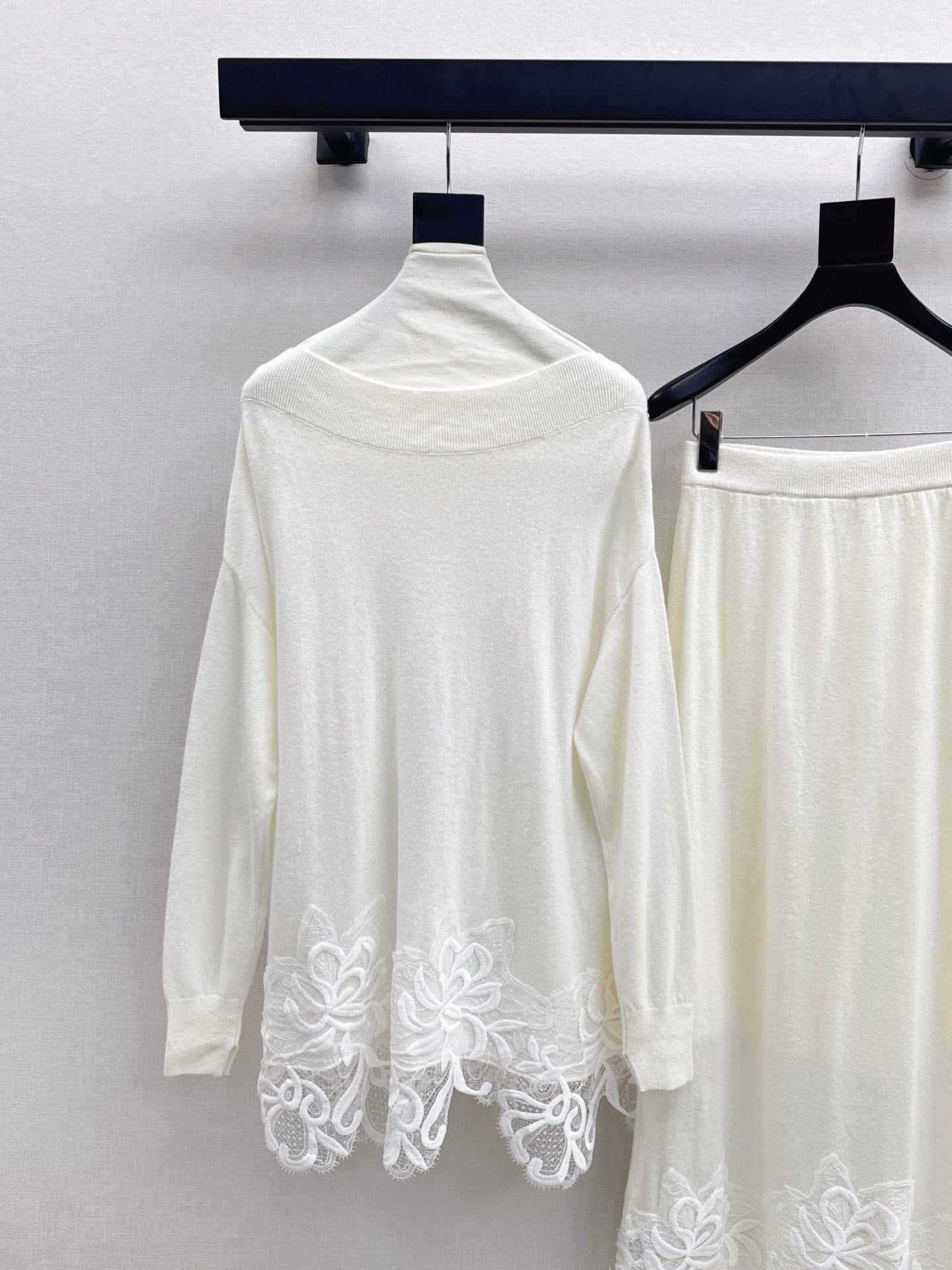 ES 25fw lace suit