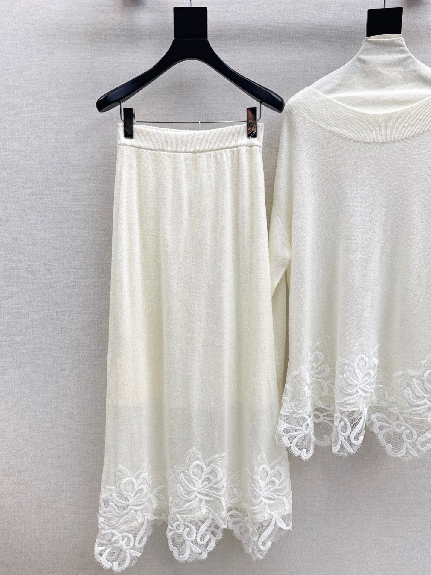 ES 25fw lace suit