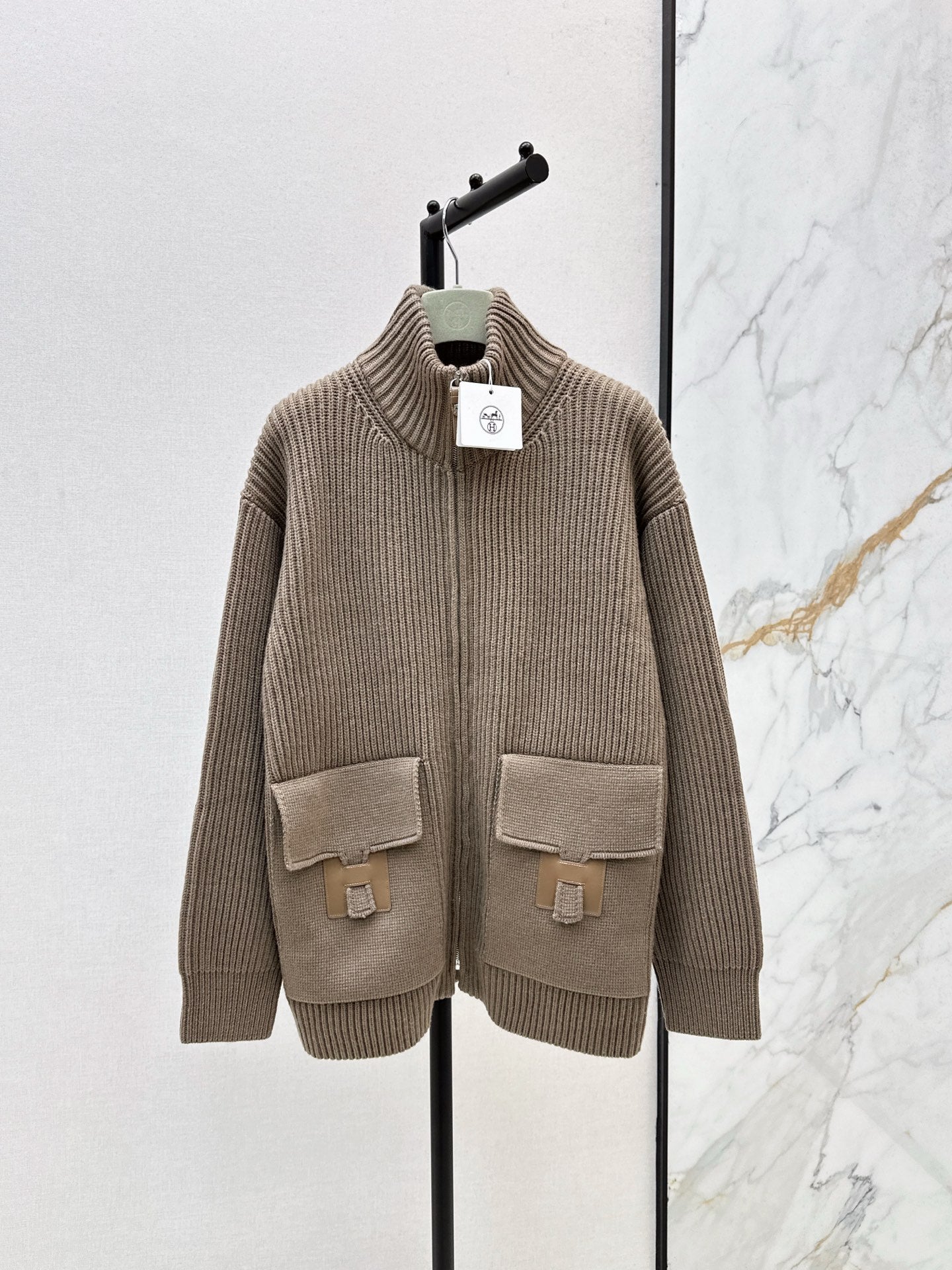 Herm 25fw wool knit jacket