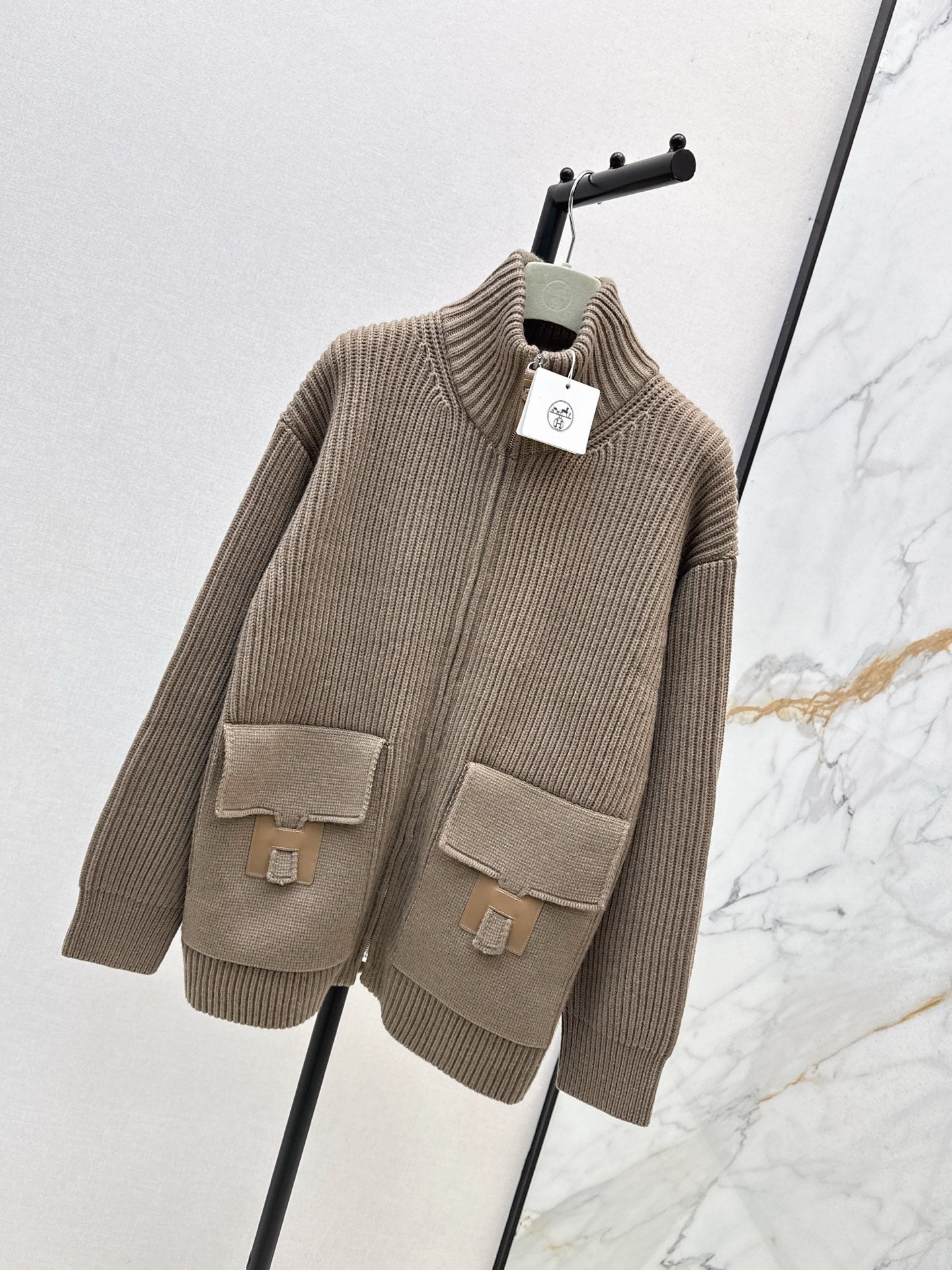 Herm 25fw wool knit jacket