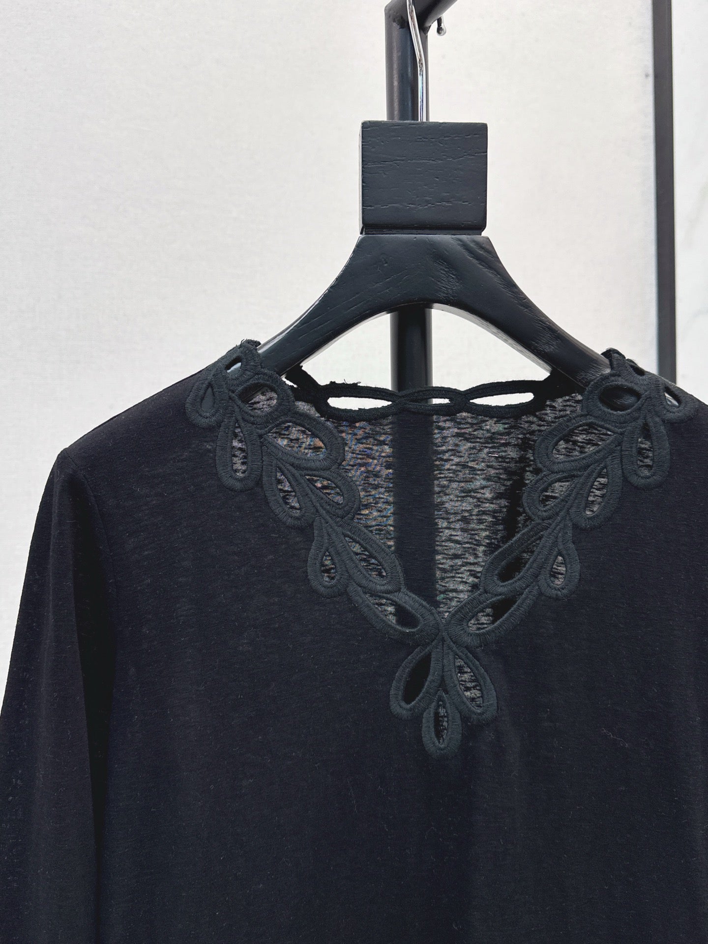 Valen 25fw embroidered shirt