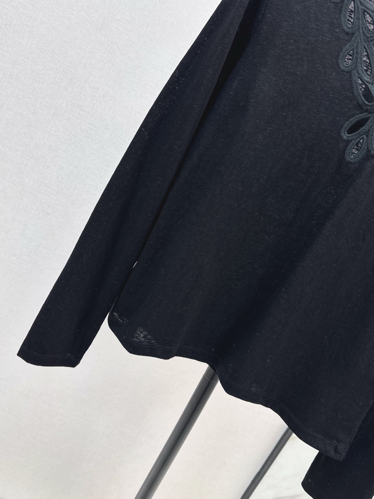 Valen 25fw embroidered shirt