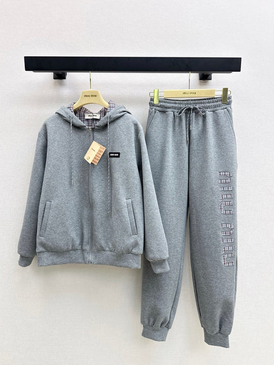 Miu 25fw reversible tracksuit
