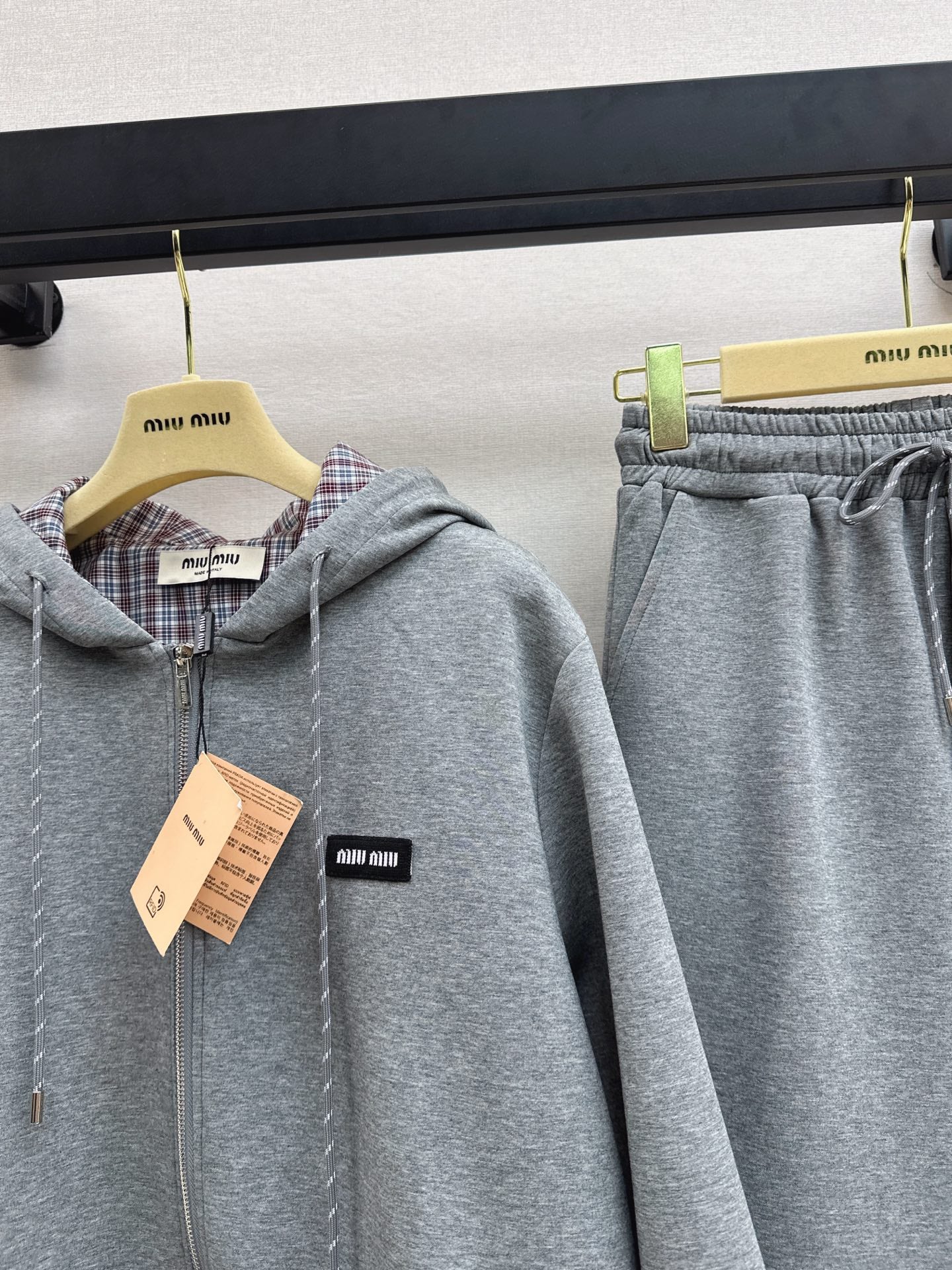 Miu 25fw reversible tracksuit