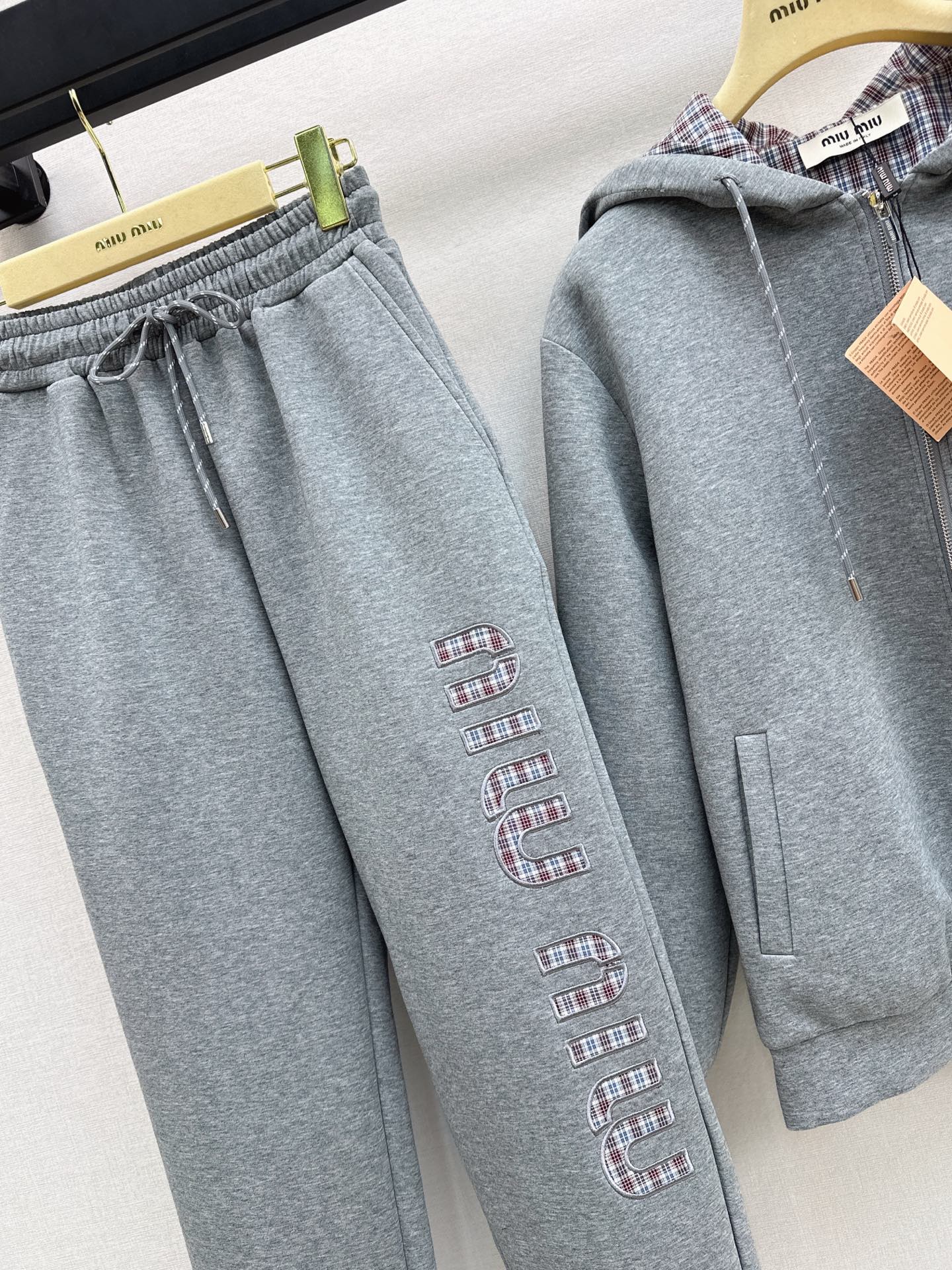 Miu 25fw reversible tracksuit