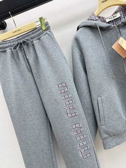 Miu 25fw reversible tracksuit