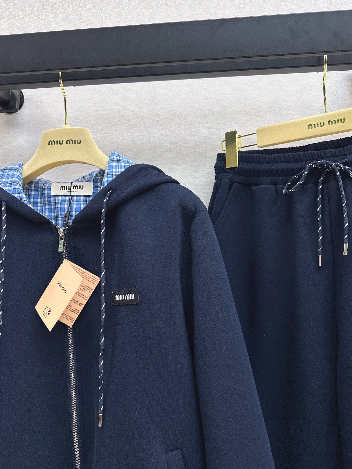 Miu 25fw reversible tracksuit