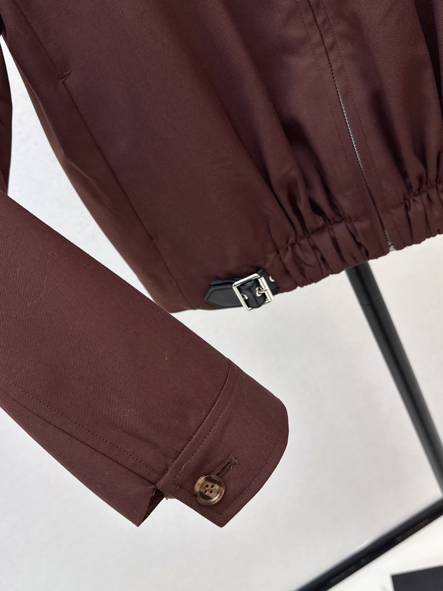 Loe 25fw jacket