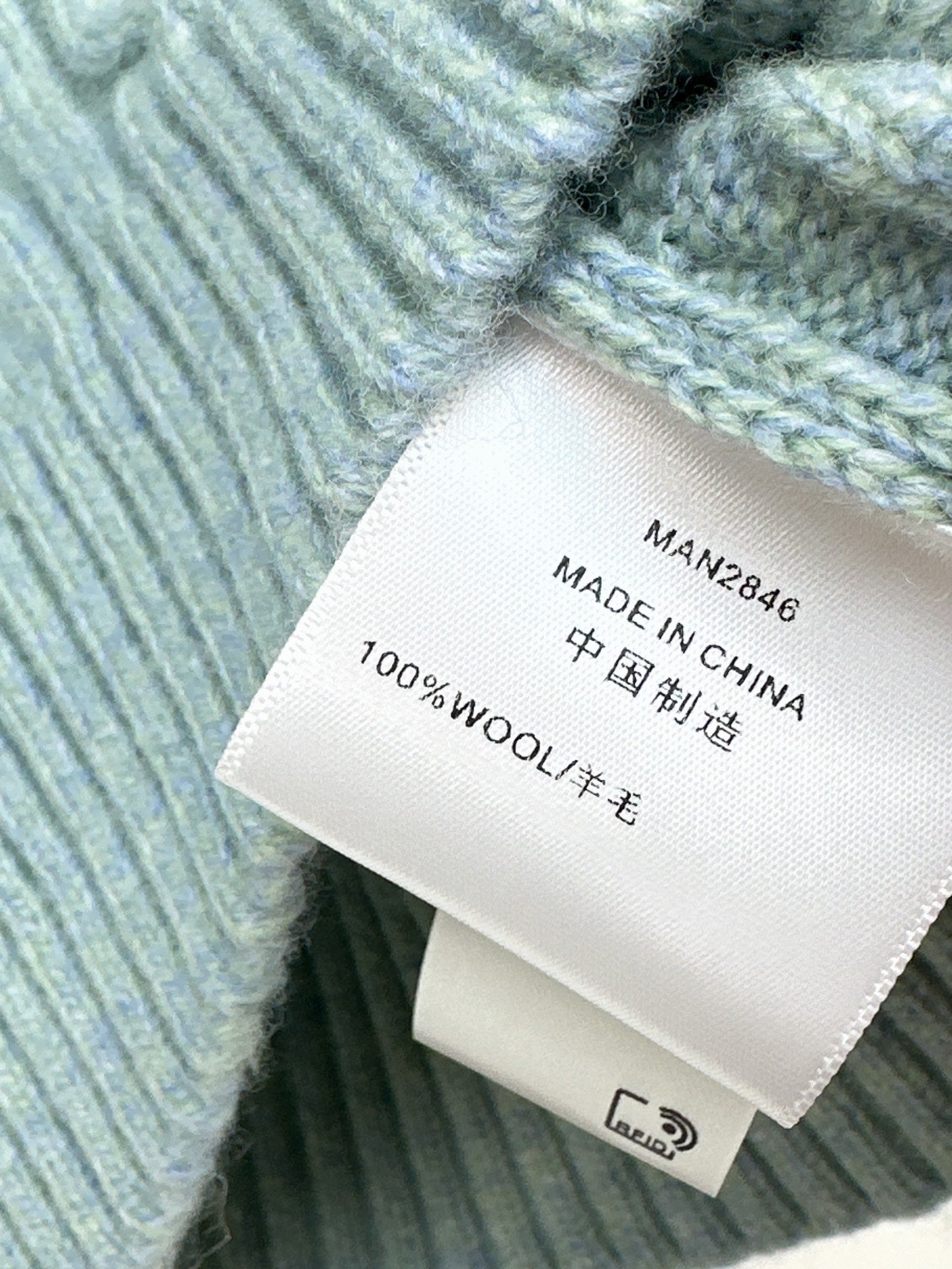Loro 25fw wool sweater