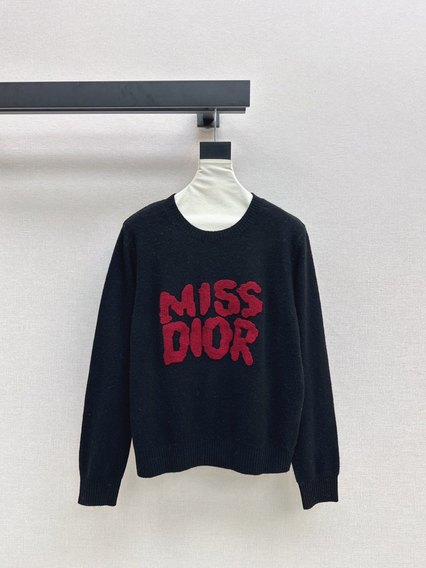CD 25fw embroidered sweater