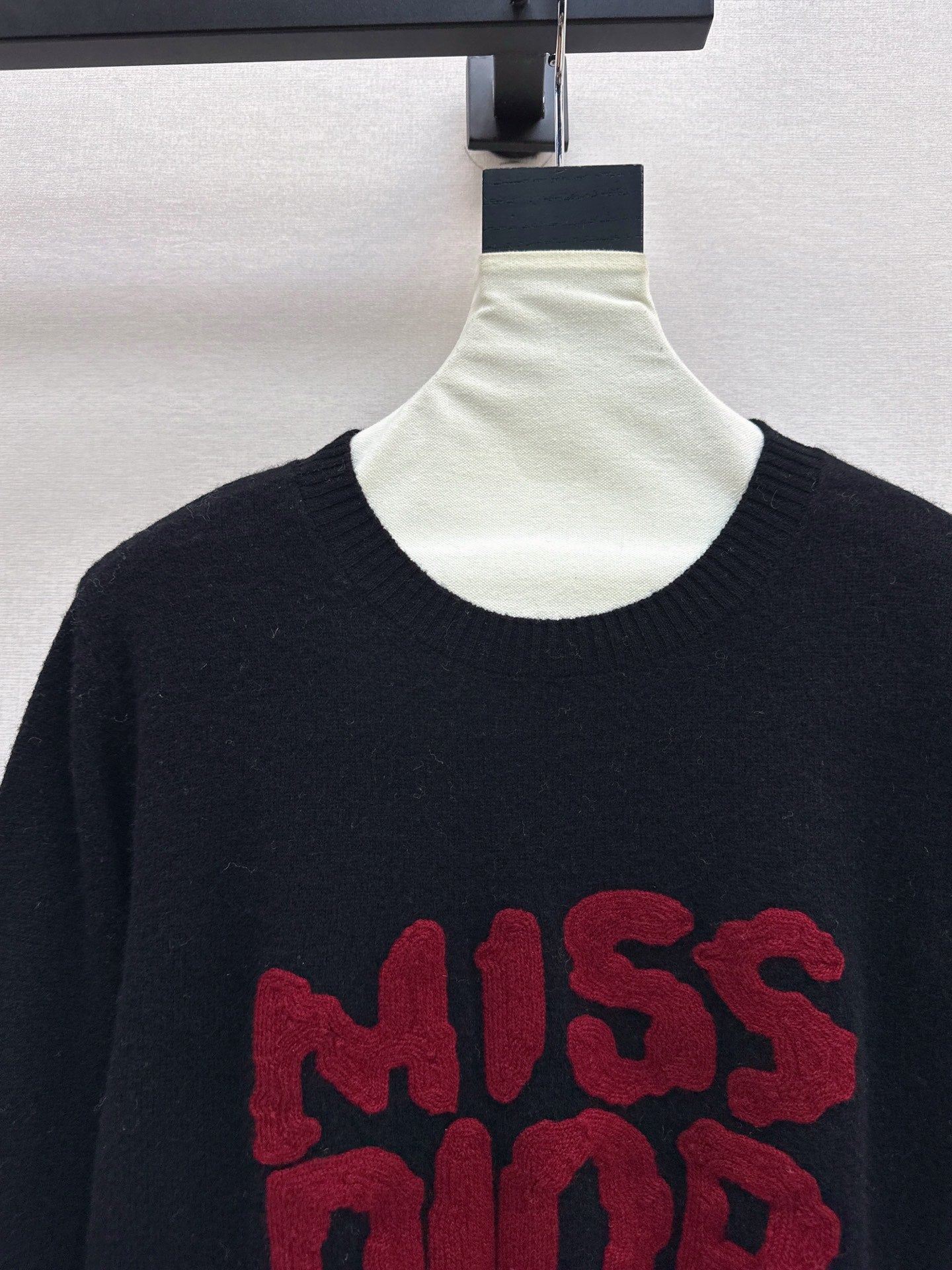 CD 25fw embroidered sweater