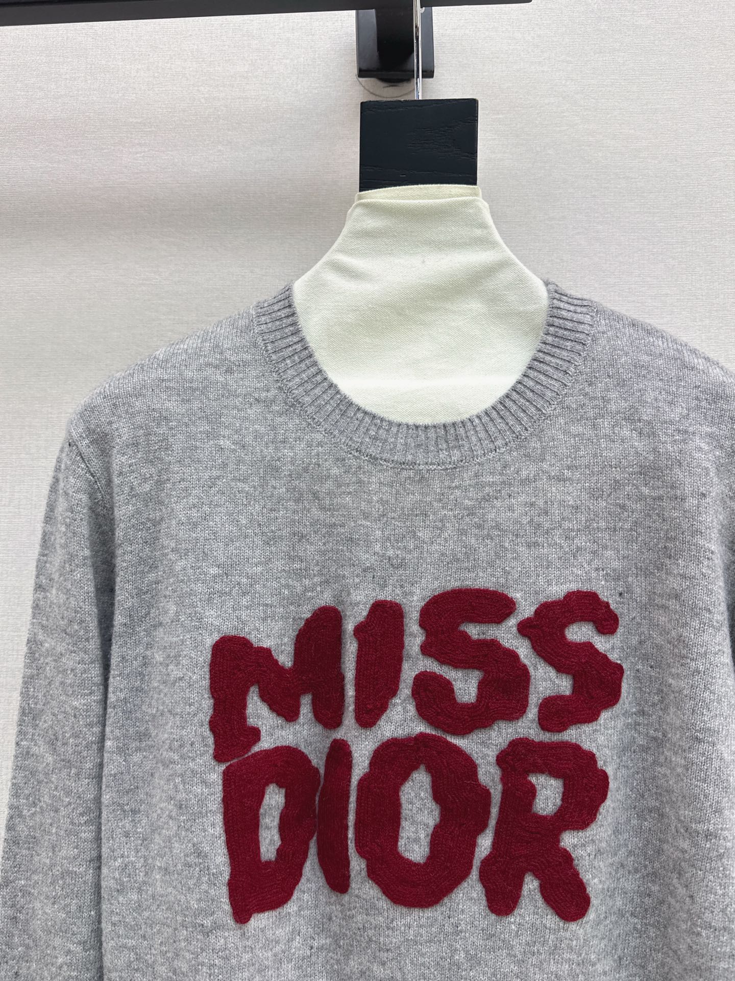 CD 25fw embroidered sweater