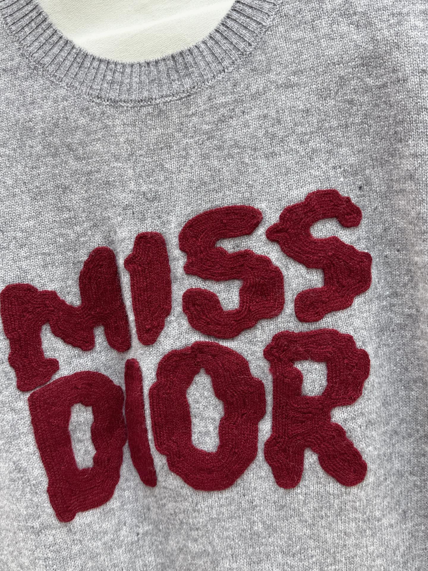 CD 25fw embroidered sweater