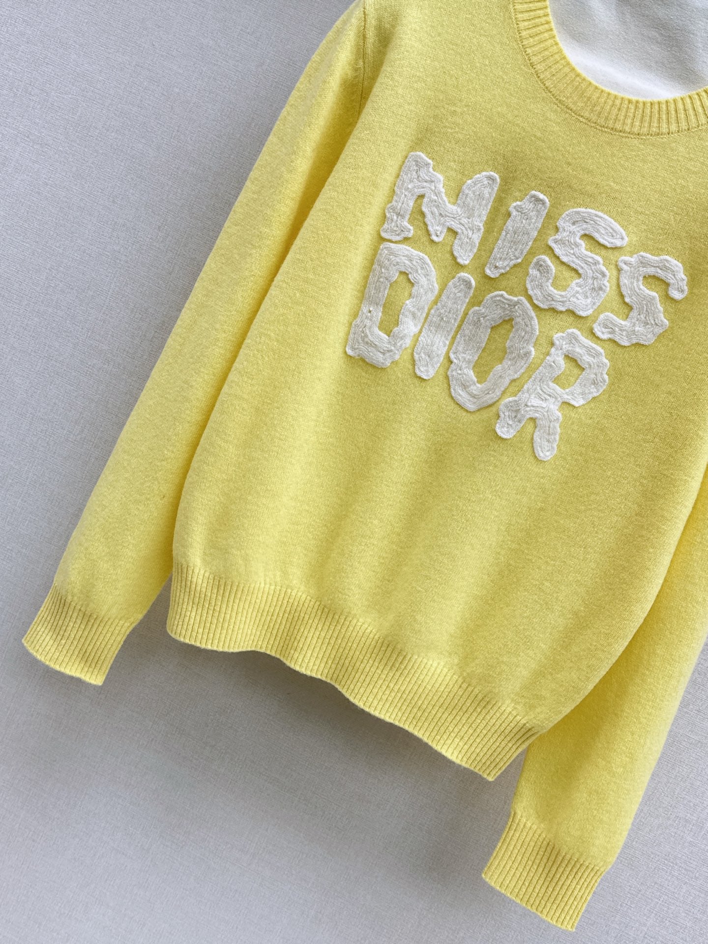 CD 25fw embroidered sweater