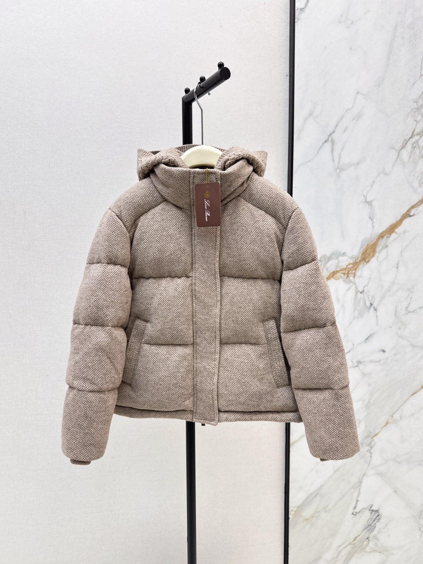 Loro 25fw down jacket