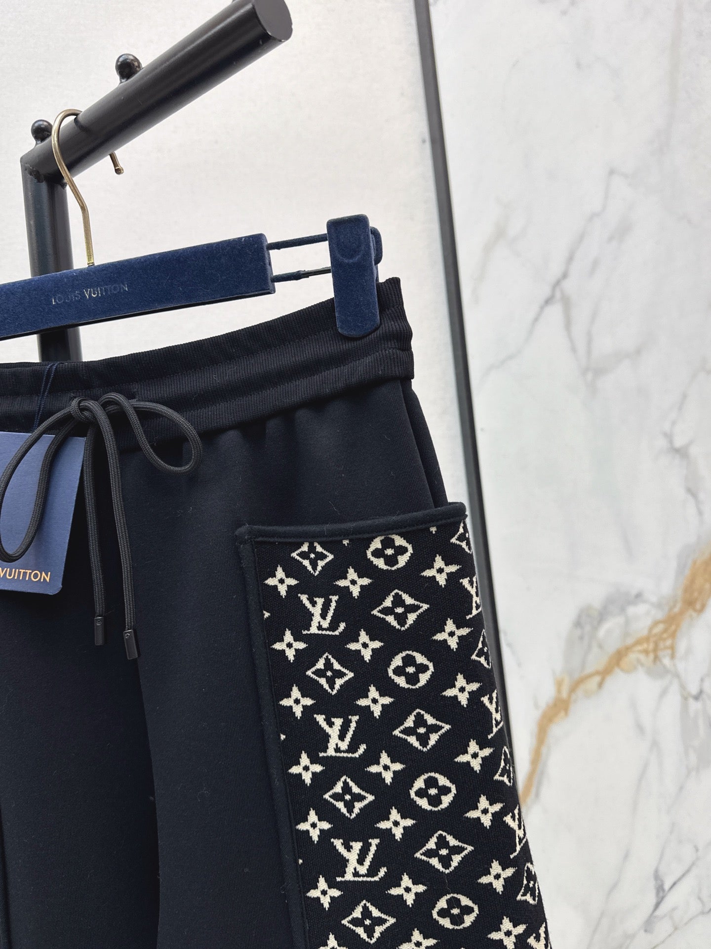 Louis 25fw pants