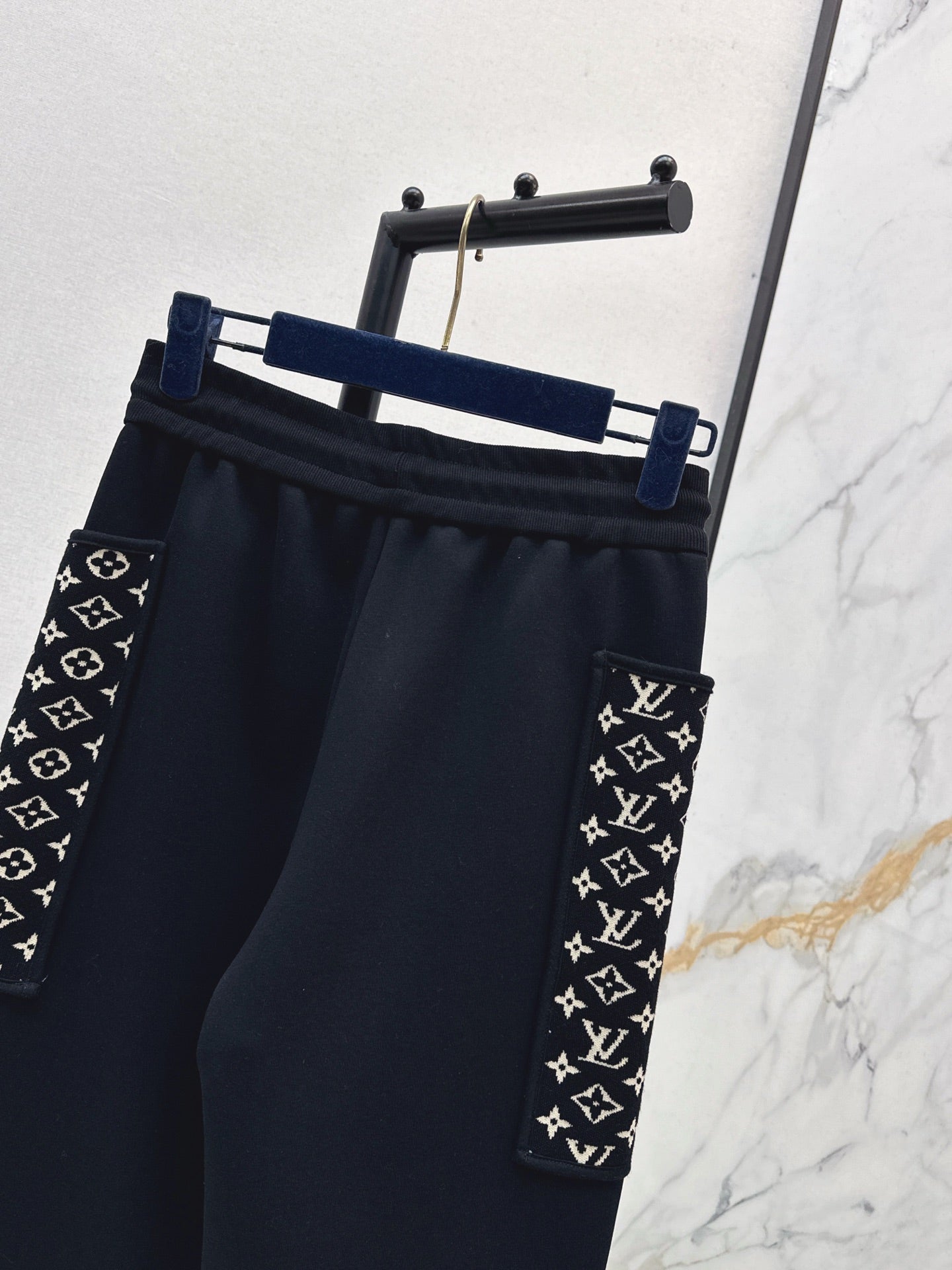 Louis 25fw pants