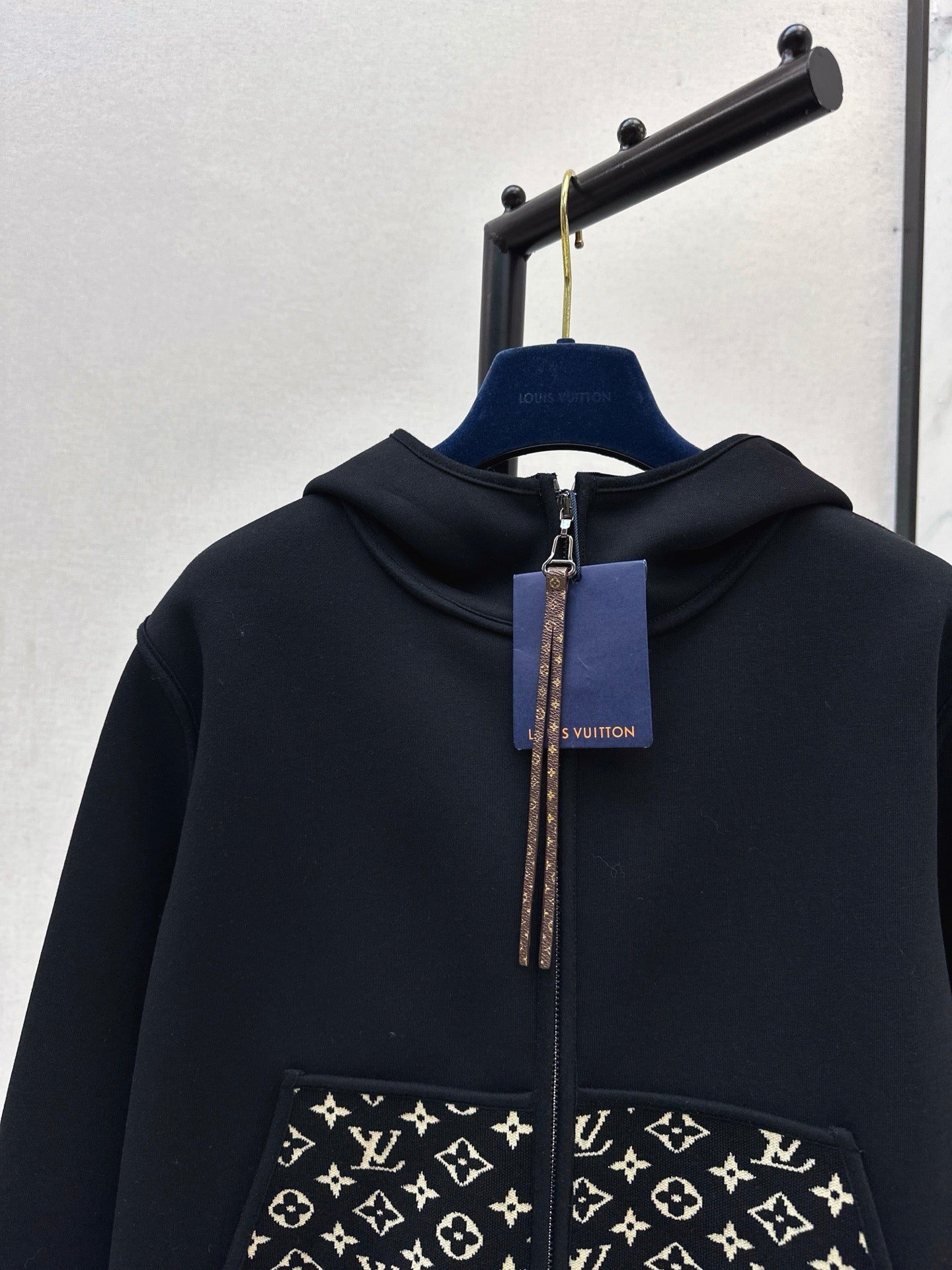 Louis 25fw hooded jacket