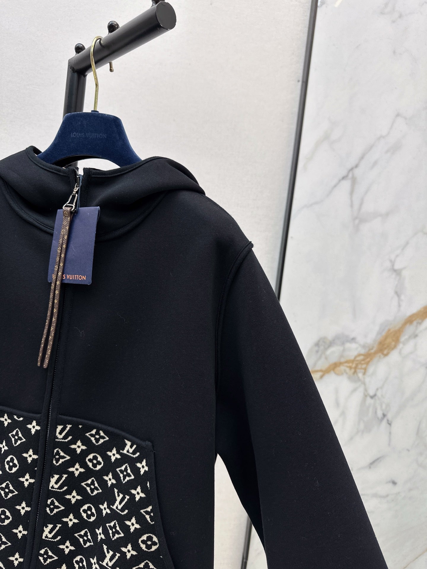 Louis 25fw hooded jacket