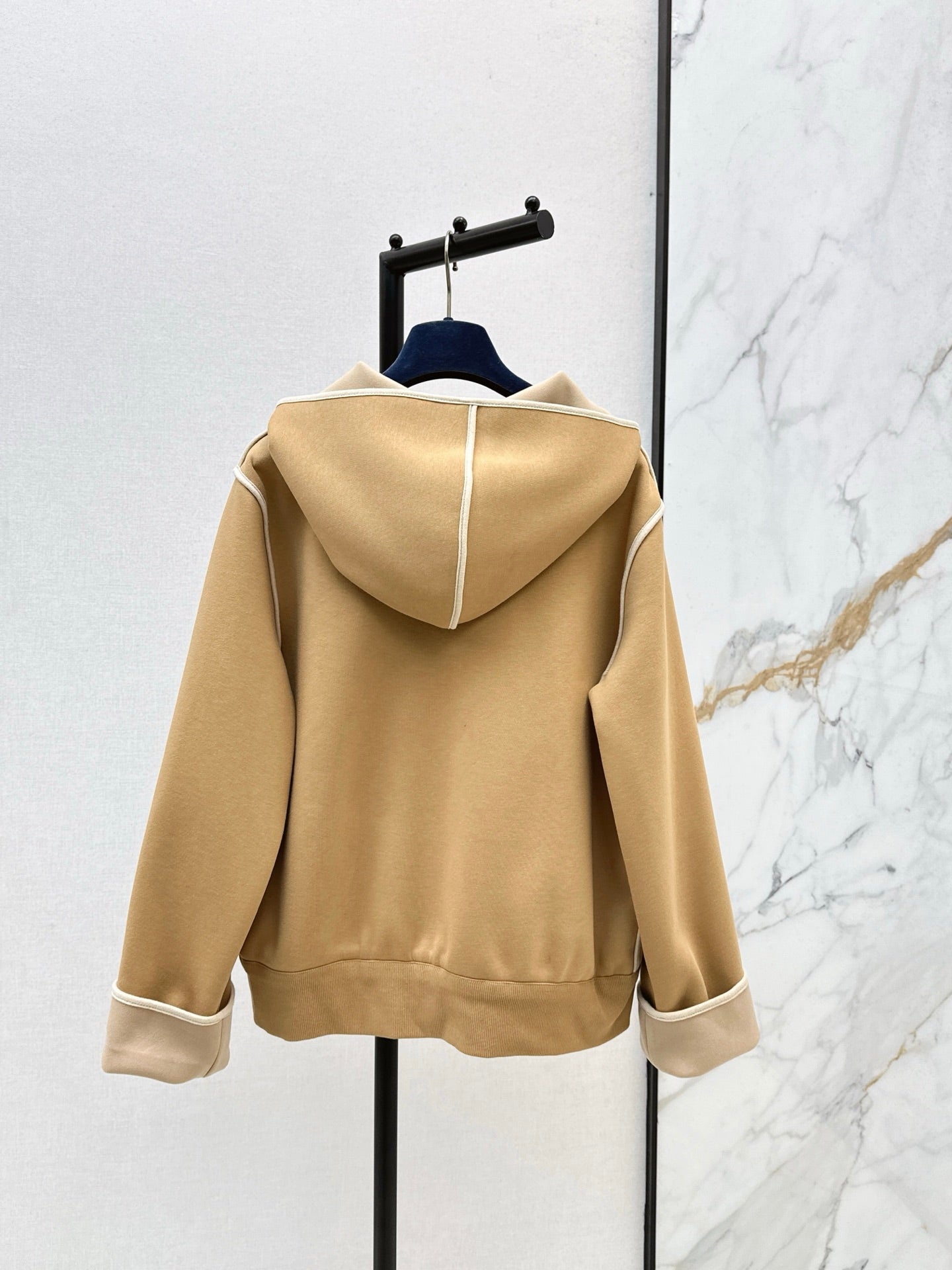 Louis 25fw hooded jacket