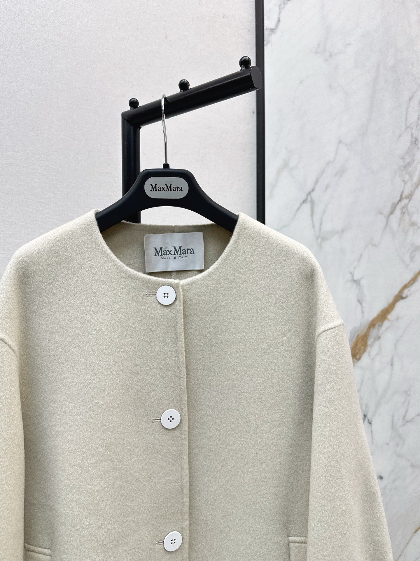 Loro 25fw cashmere jacket
