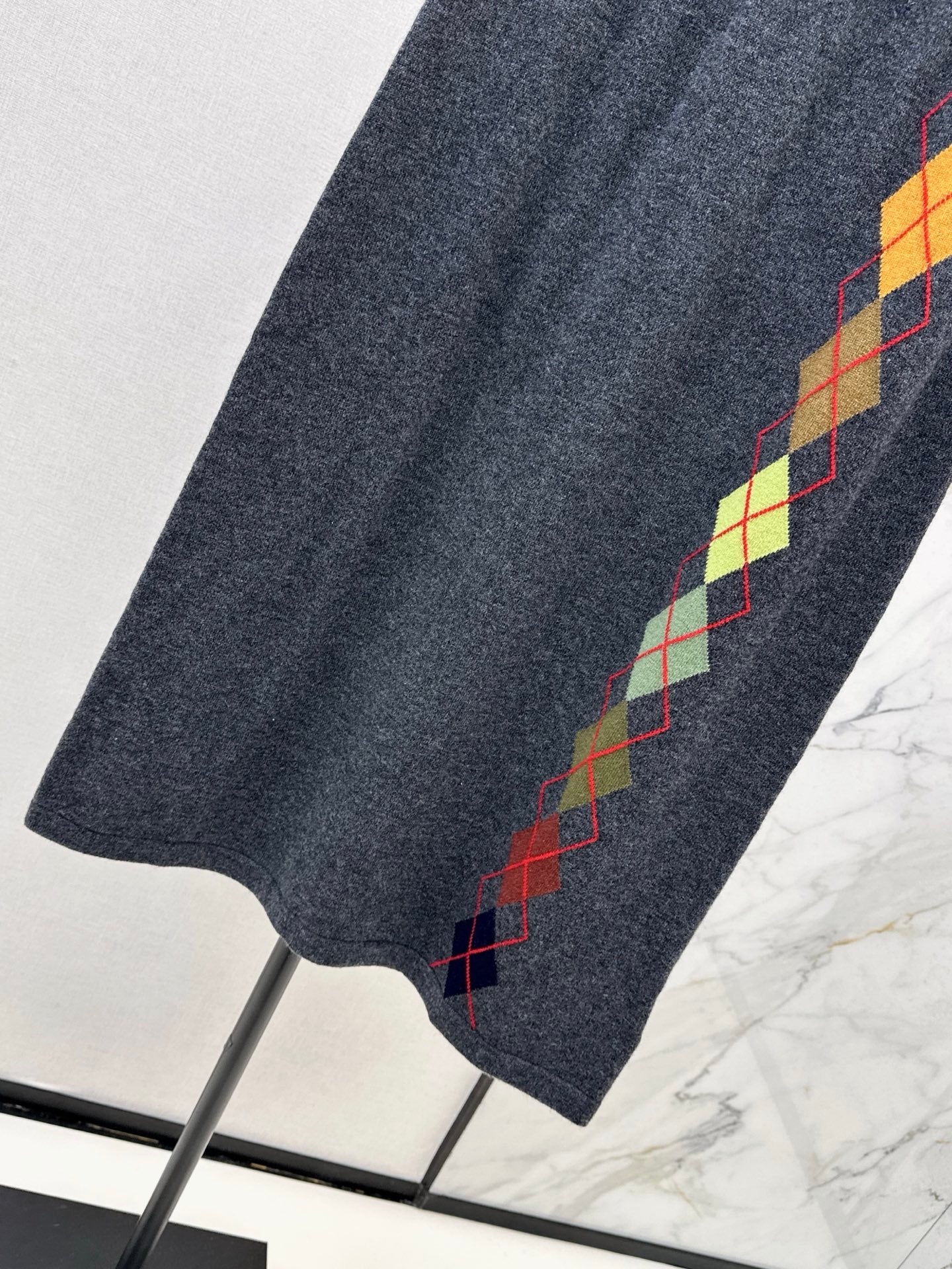 ER 25fw jacquard skirt