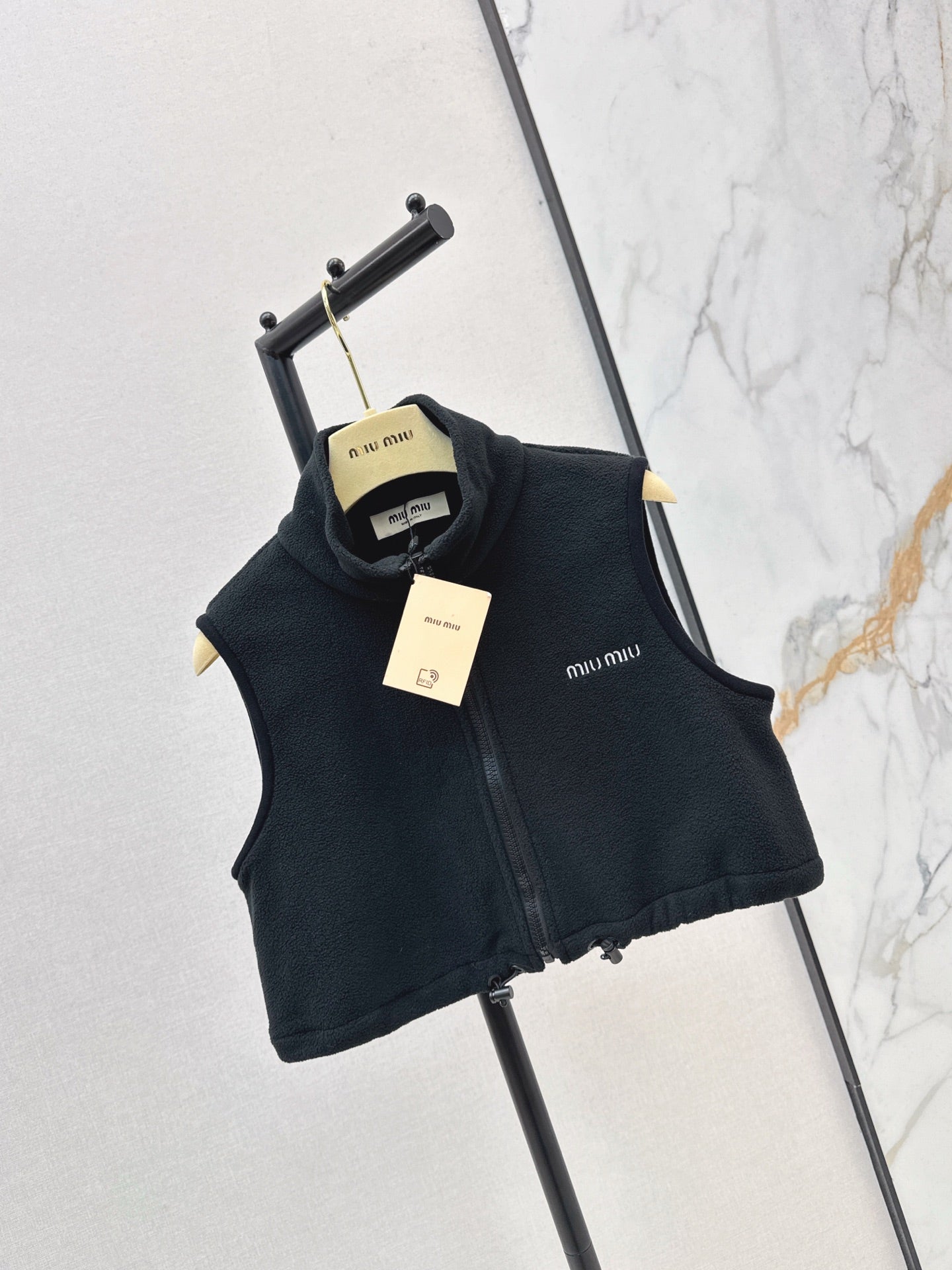 Miu 25fw vest