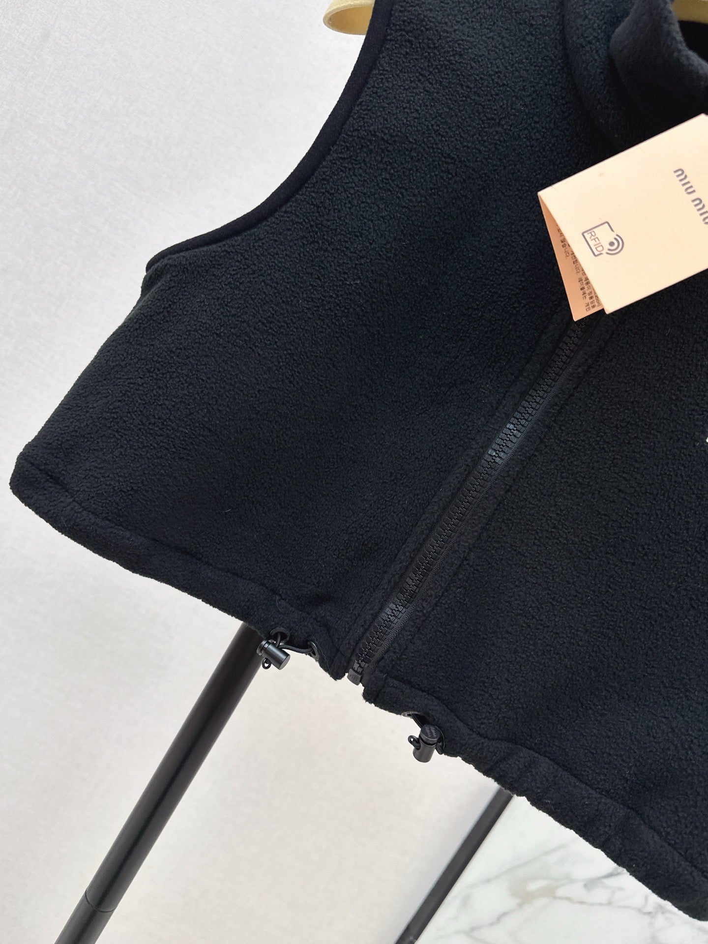 Miu 25fw vest