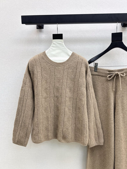 Loro 25fw sweater suit