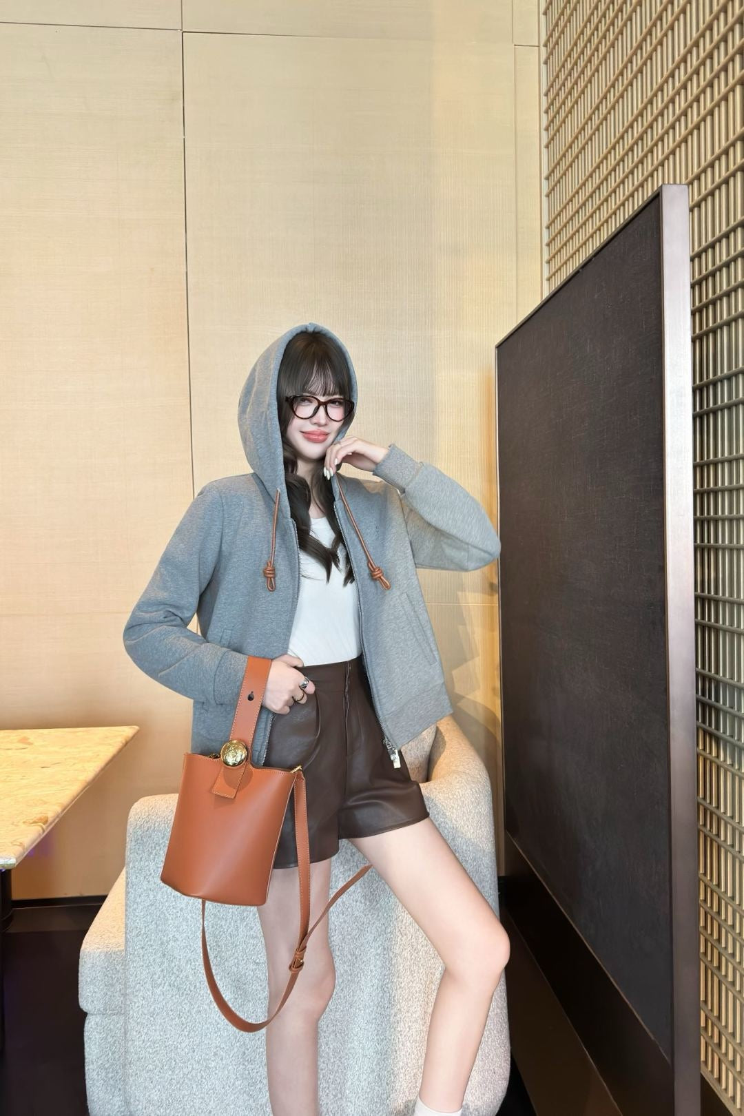 Loe 25fw hooded jacket