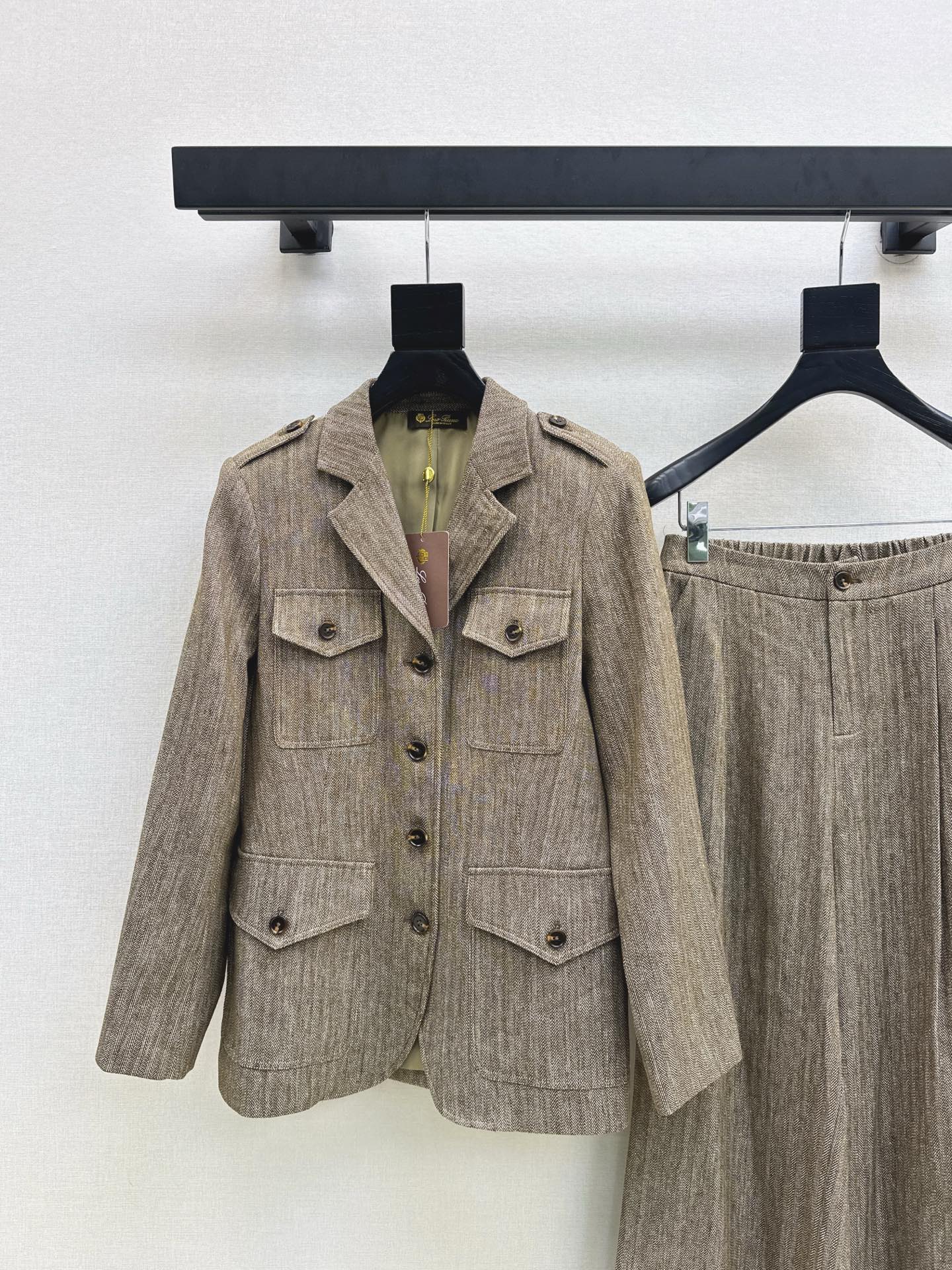 Loro 25fw linen suit