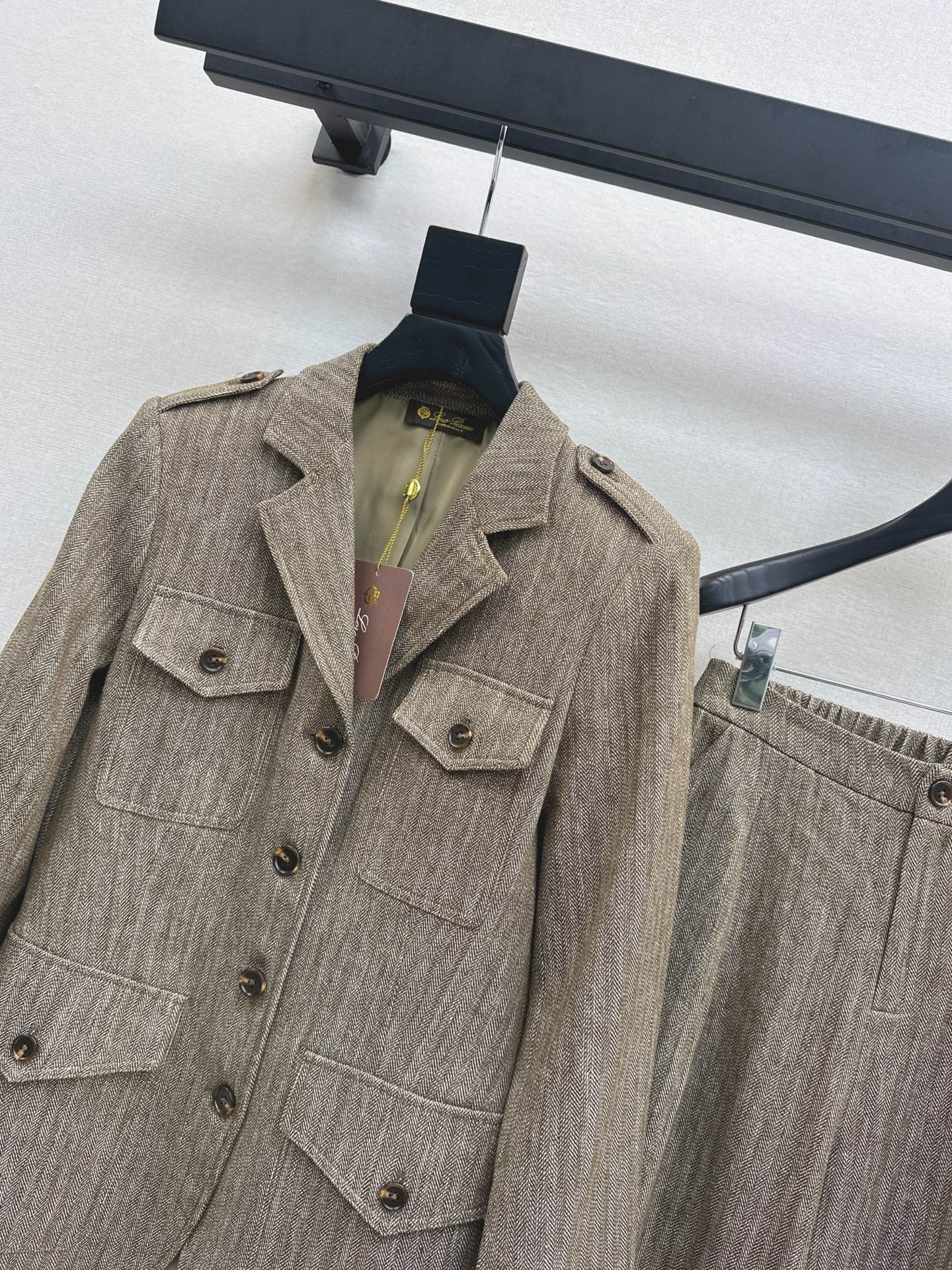 Loro 25fw linen suit