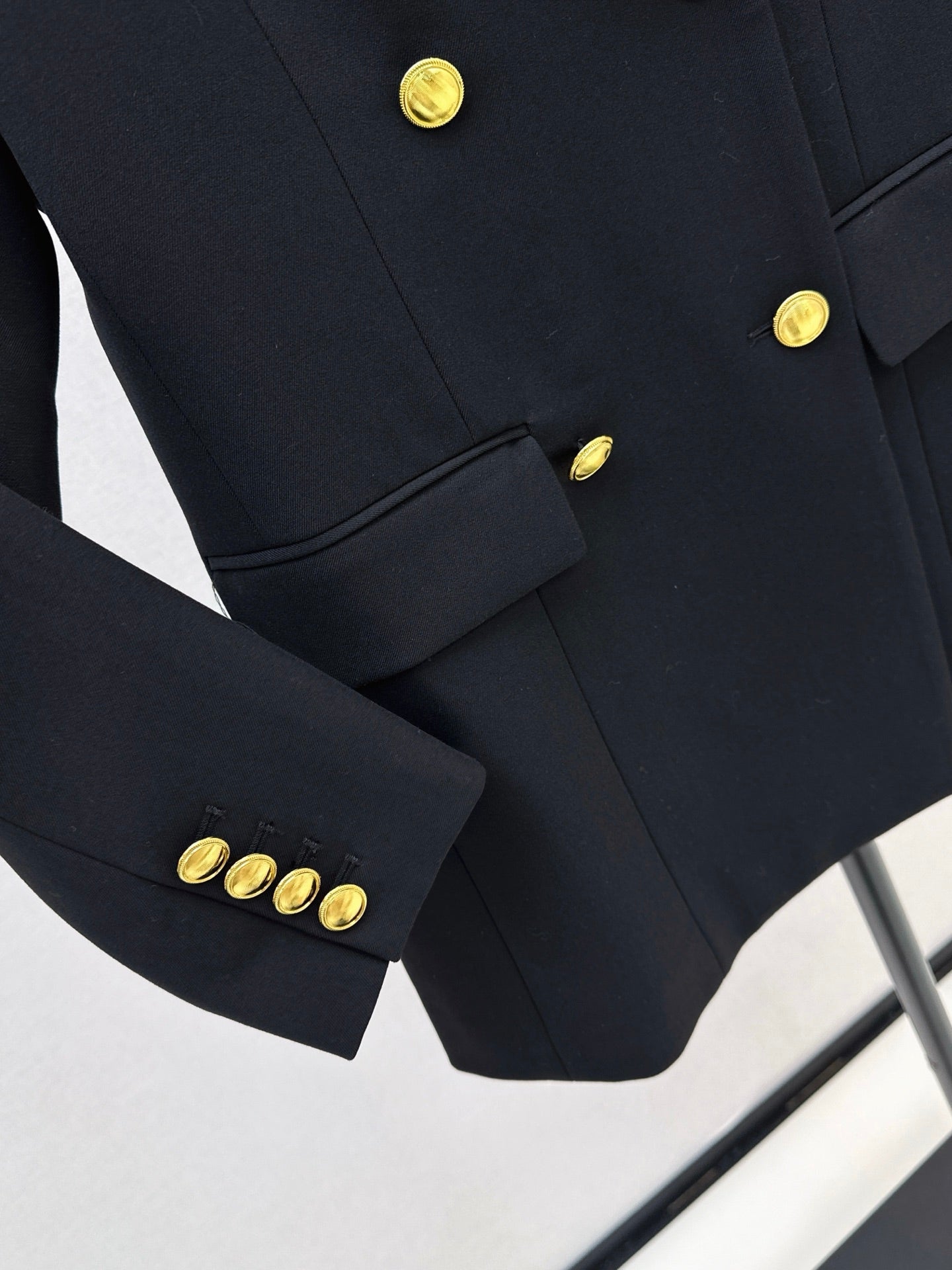 Sain 25fw buttons blazer