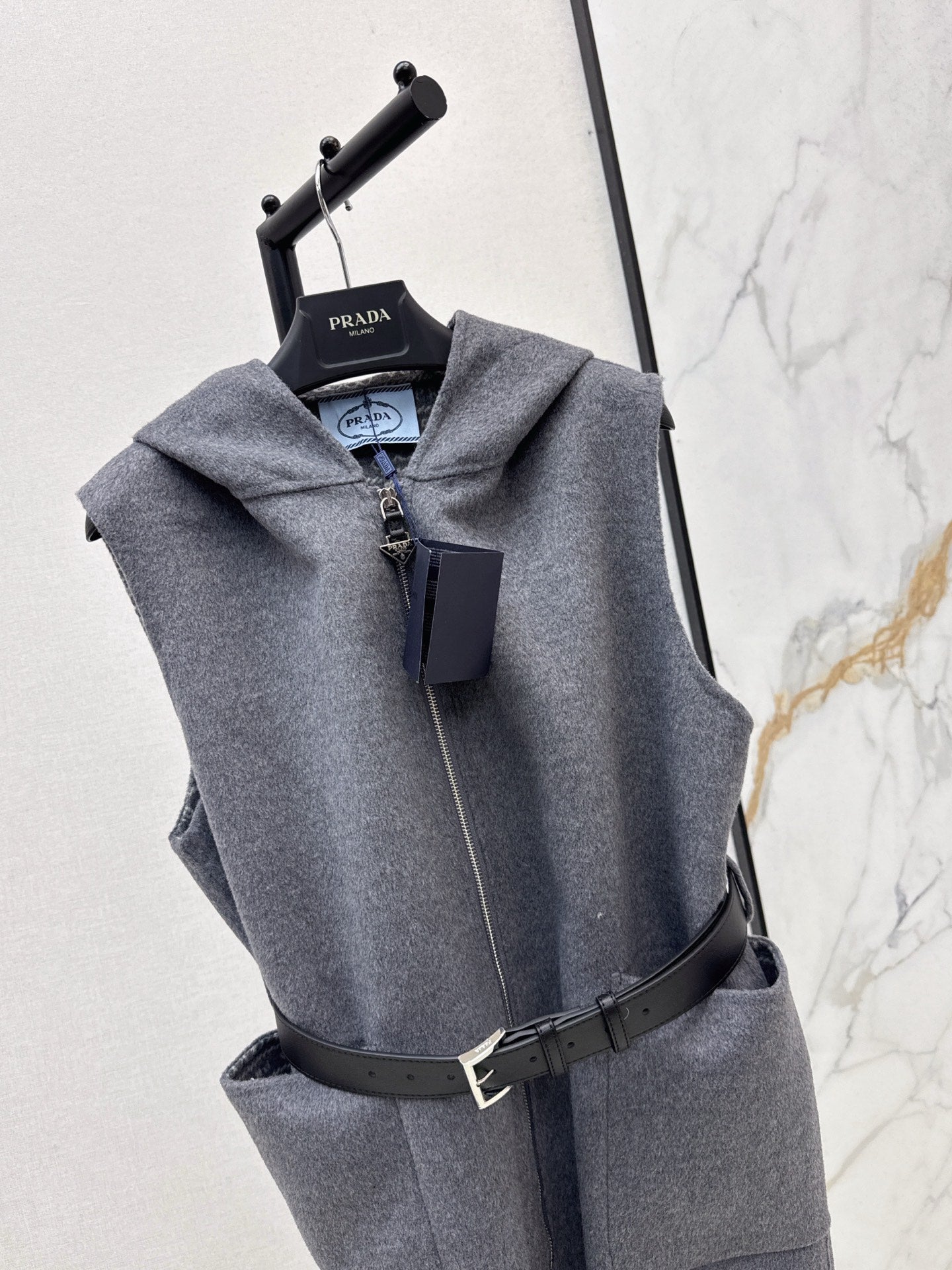 Prad 25fw hooded vest