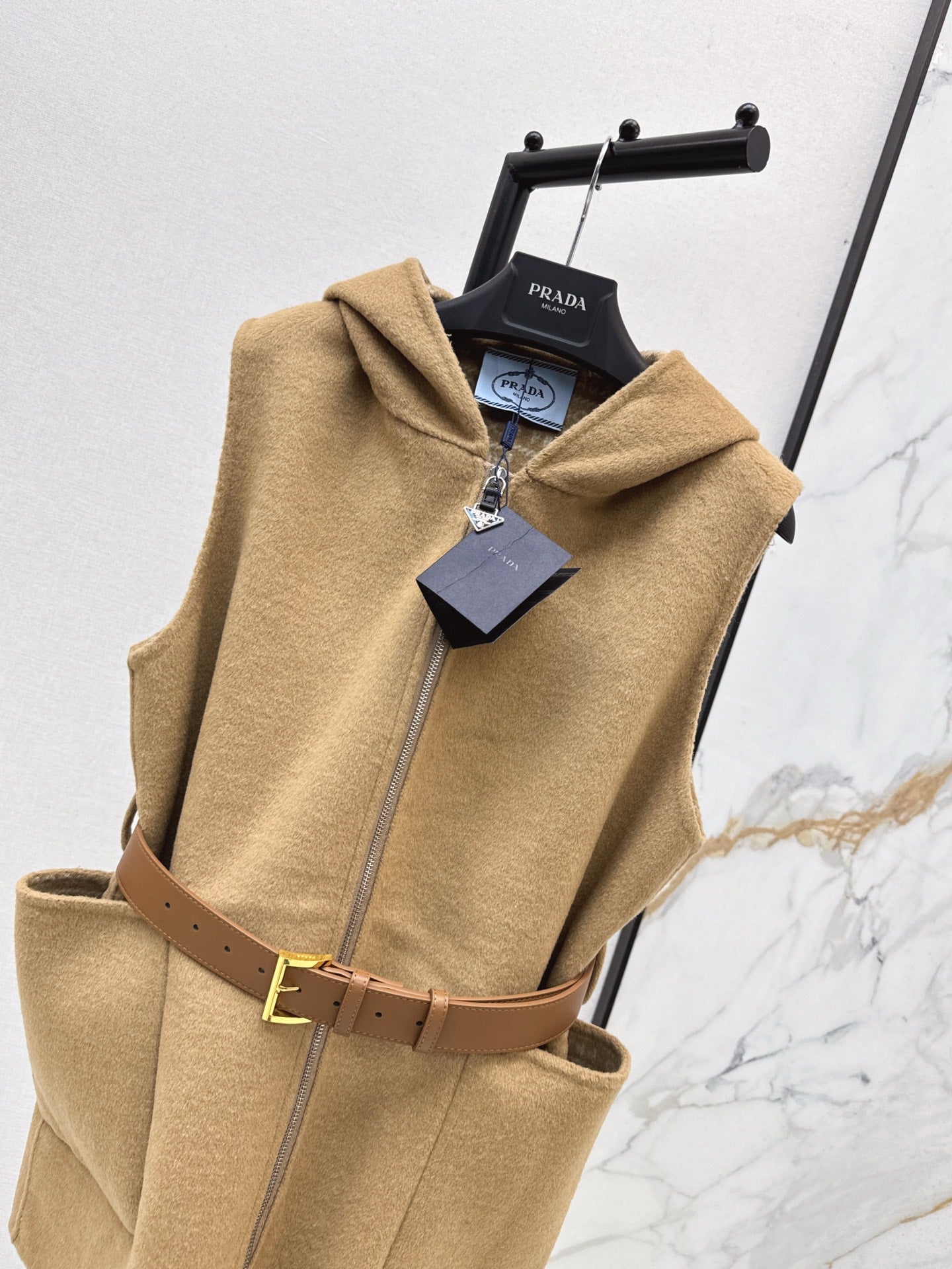 Prad 25fw hooded vest