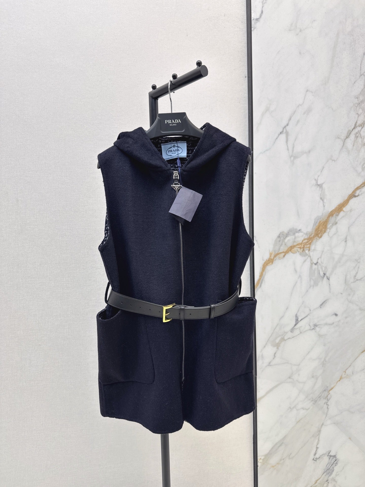 Prad 25fw hooded vest
