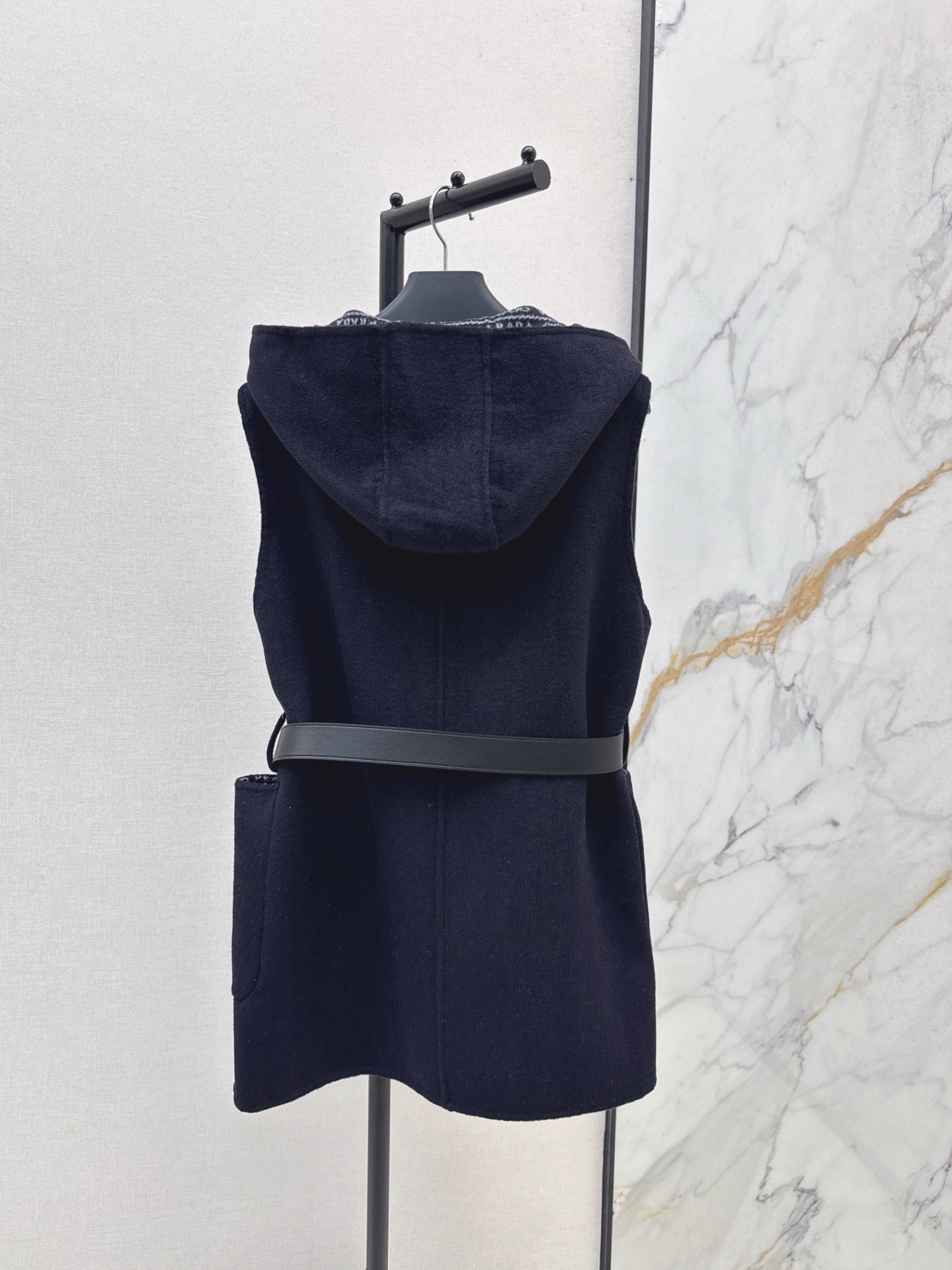 Prad 25fw hooded vest